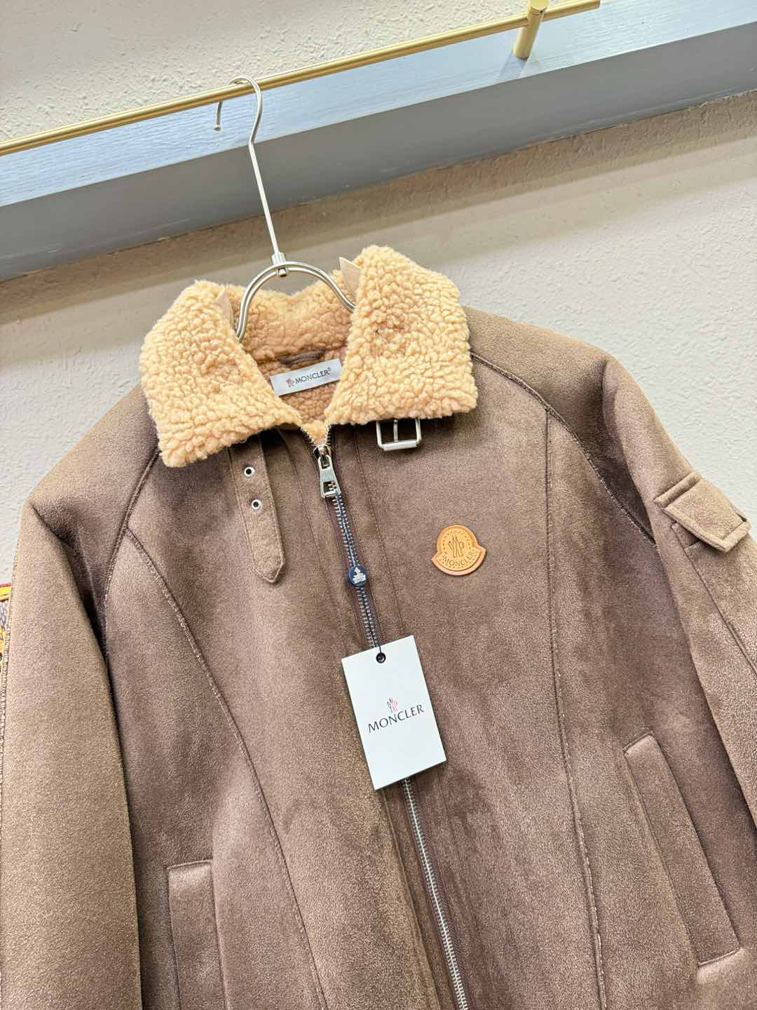 Moncler蒙口 新品皮毛一体，原生态人造皮面料；100%进口皮毛一体！采用进口人造皮！皮料品质相当高