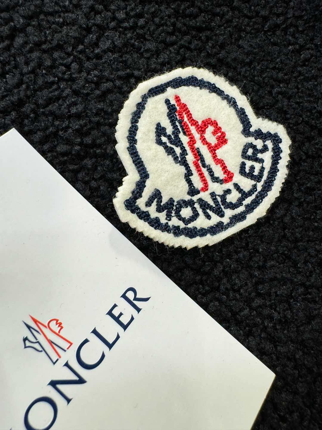 Moncler蒙口 新品皮毛一体，原生态人造皮面料；100%进口皮毛一体！采用进口人造皮！皮料品质相当高