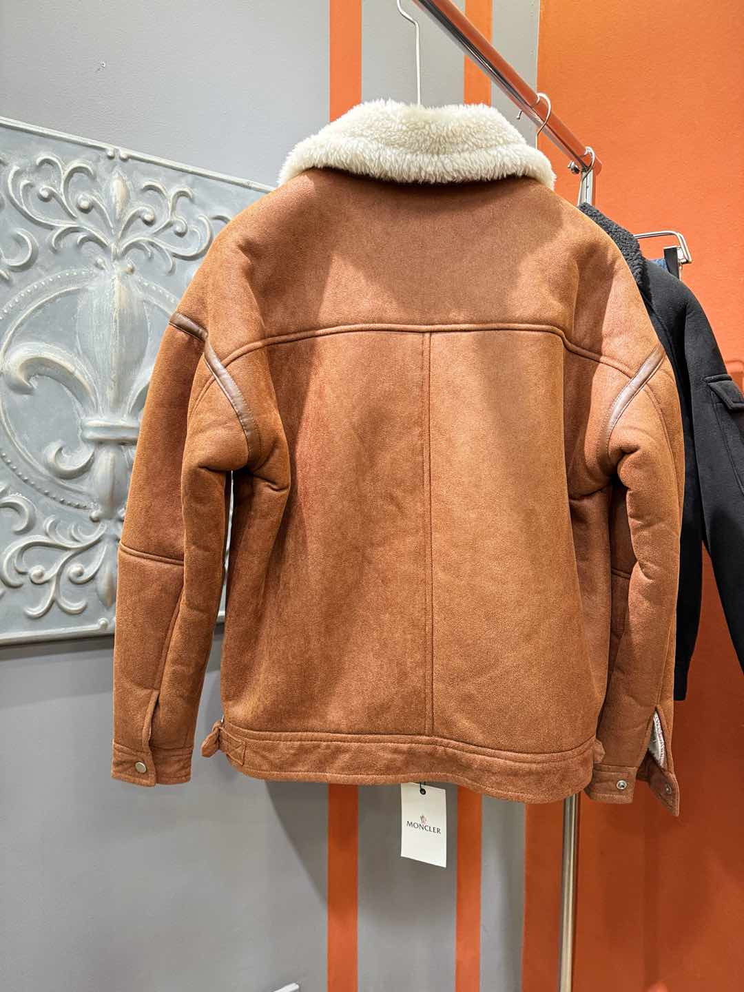 Moncler蒙口 新品皮毛一体，原生态人造皮面料；100%进口皮毛一体！采用进口人造皮！皮料品质相当高