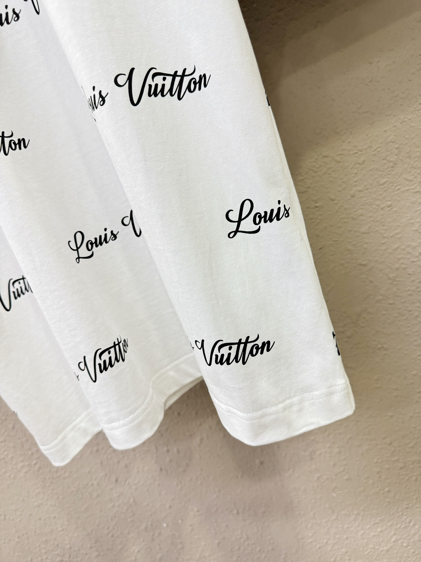 Louis Vuitton  short sleeve服装,lv 7