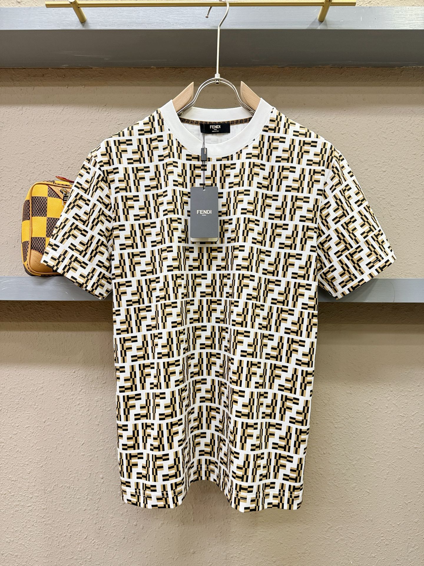 FENDI芬迪 2025款新品短袖！原版定制面料，手感柔软。顶级...