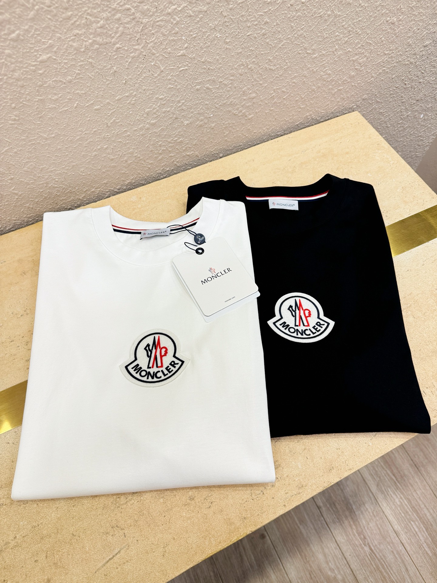 Moncler  短袖moncler,服装 3