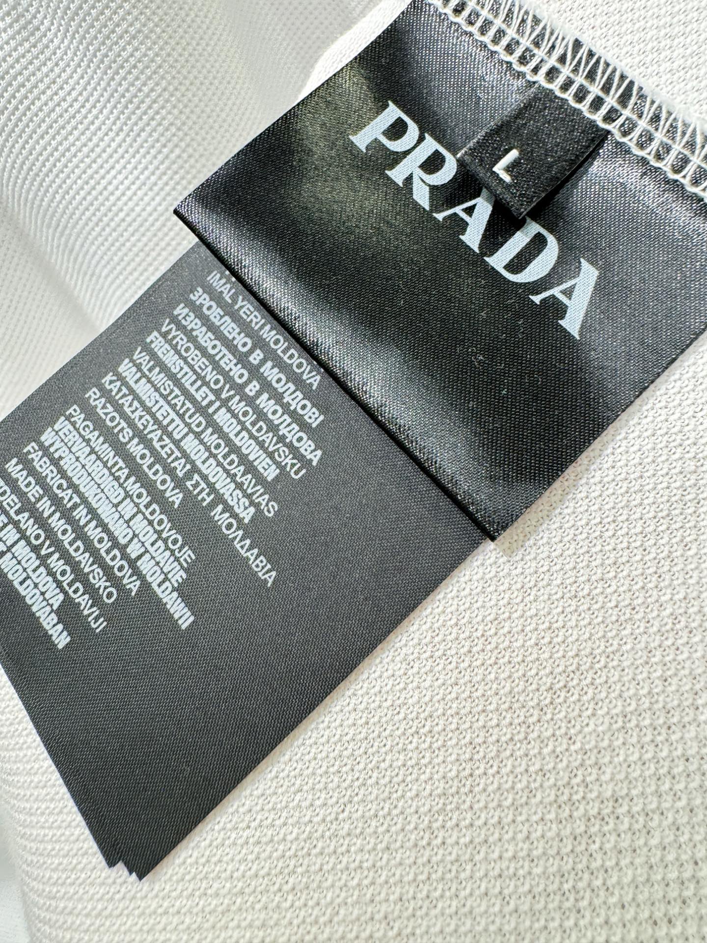 PRADA 高端主线系列 男士短袖POLO衫服装,男,prada 4 PRADA 高端主线系列 男士短袖POLO衫服装,男,prada 4