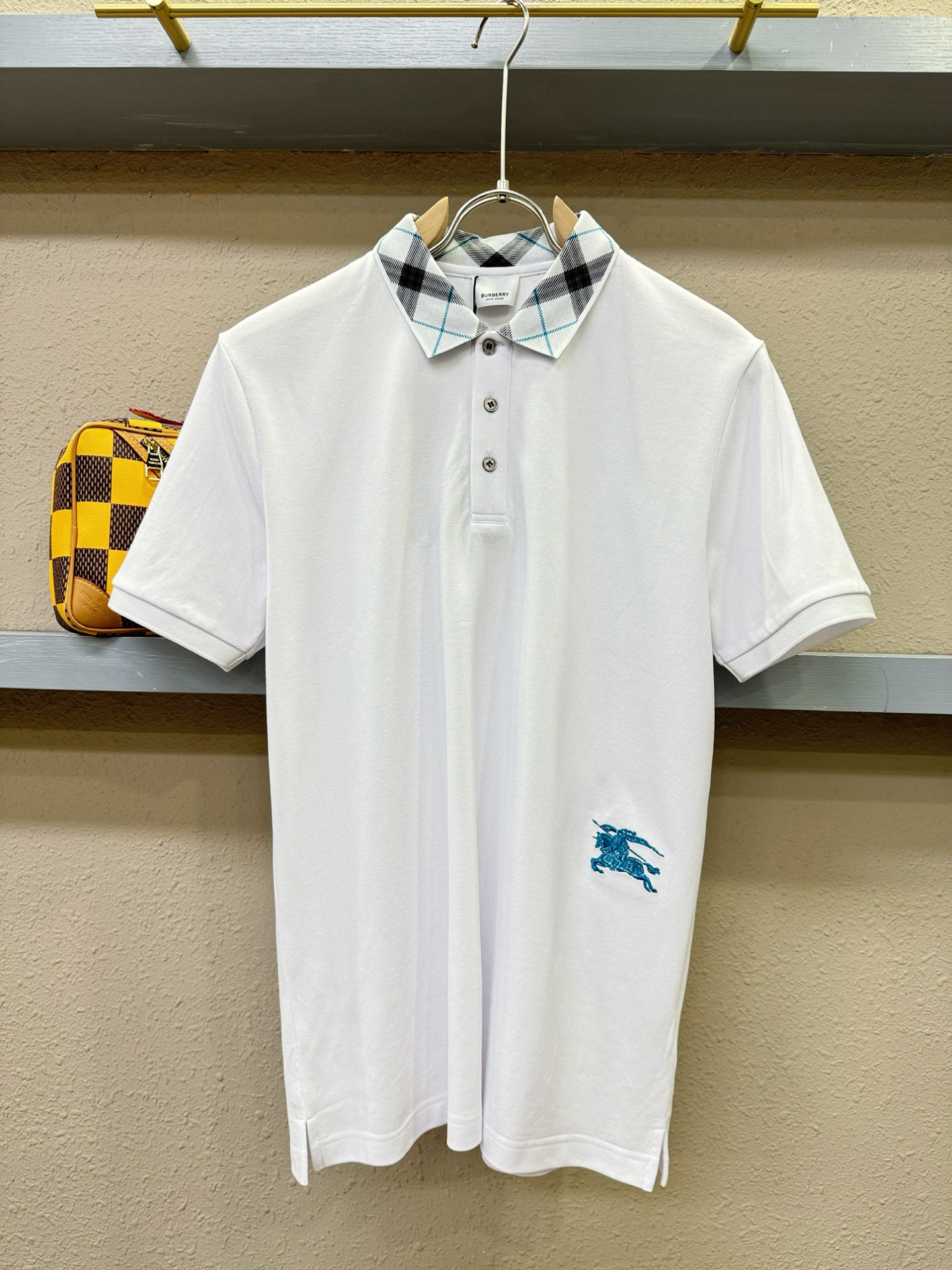 BURBERRY巴宝莉  2025官方春夏新款 男士翻领短袖POLO衫，胸口...