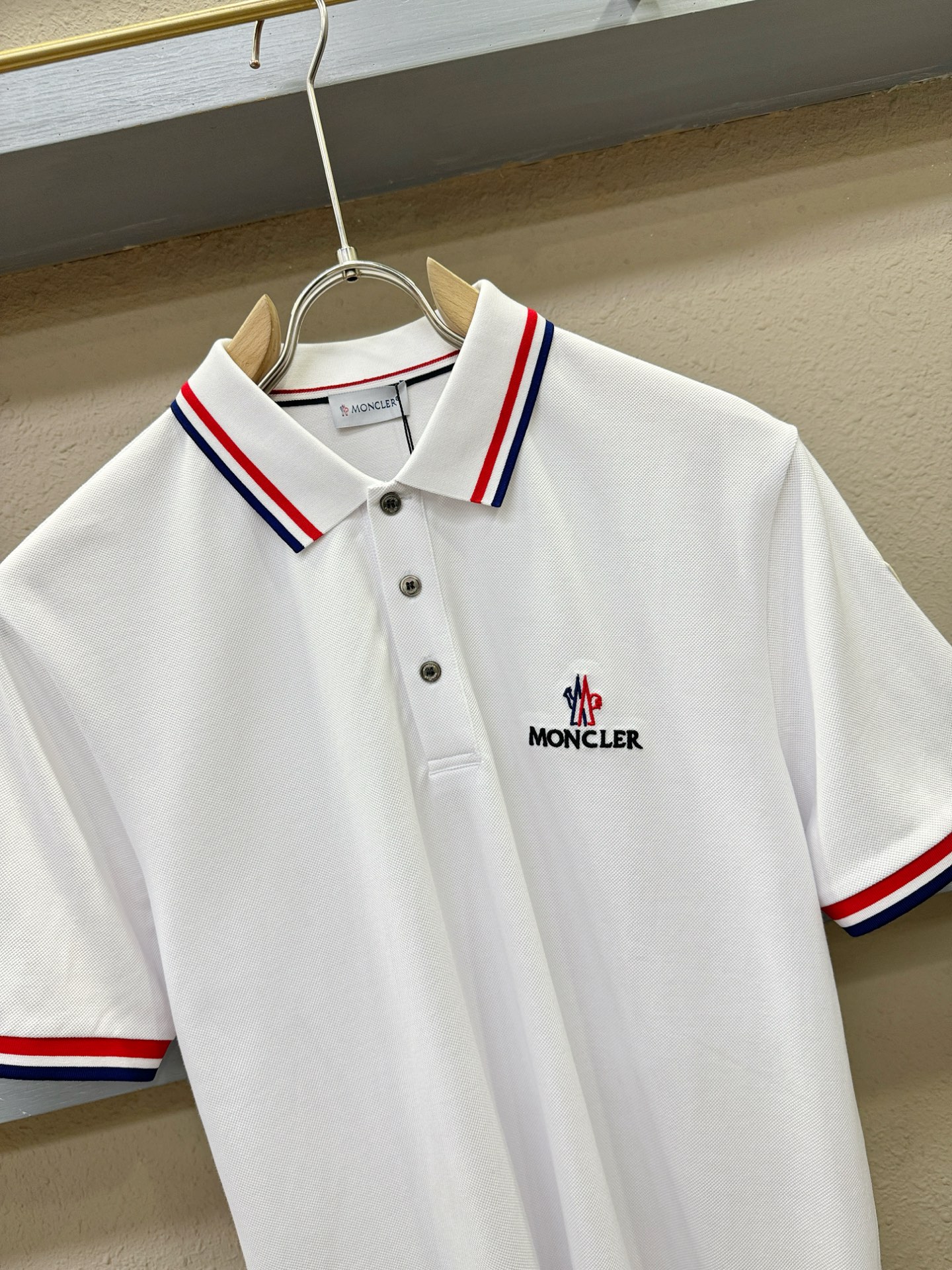  Moncler蒙口 2025官方春夏新款 男士翻领短袖POLO衫，胸口精致Logo，高端主线系列，进口