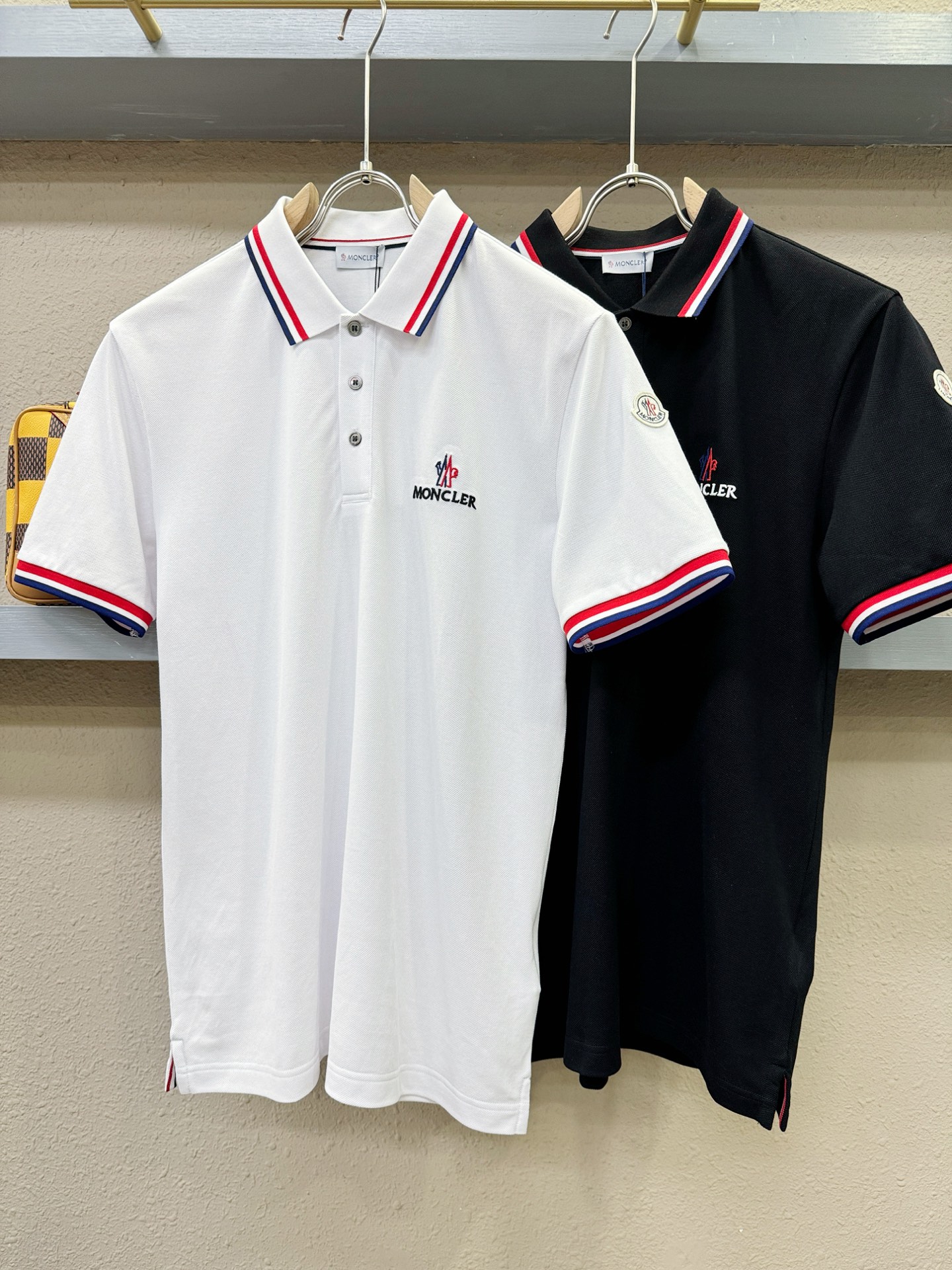  Moncler蒙口 2025官方春夏新款 男士翻领短袖POLO衫，胸口精致Logo，高端主线系列，进口