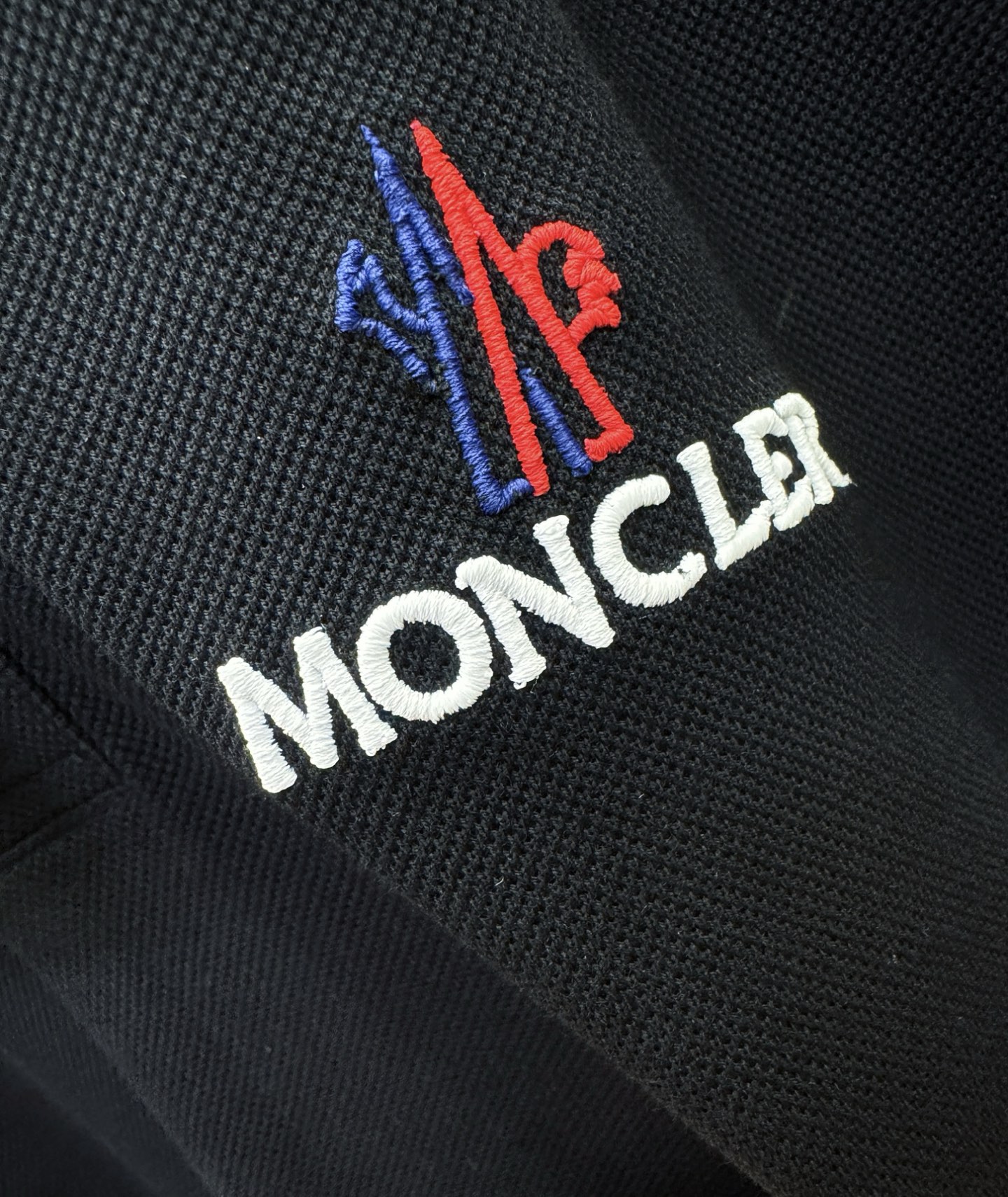  Moncler蒙口 2025官方春夏新款 男士翻领短袖POLO衫，胸口精致Logo，高端主线系列，进口