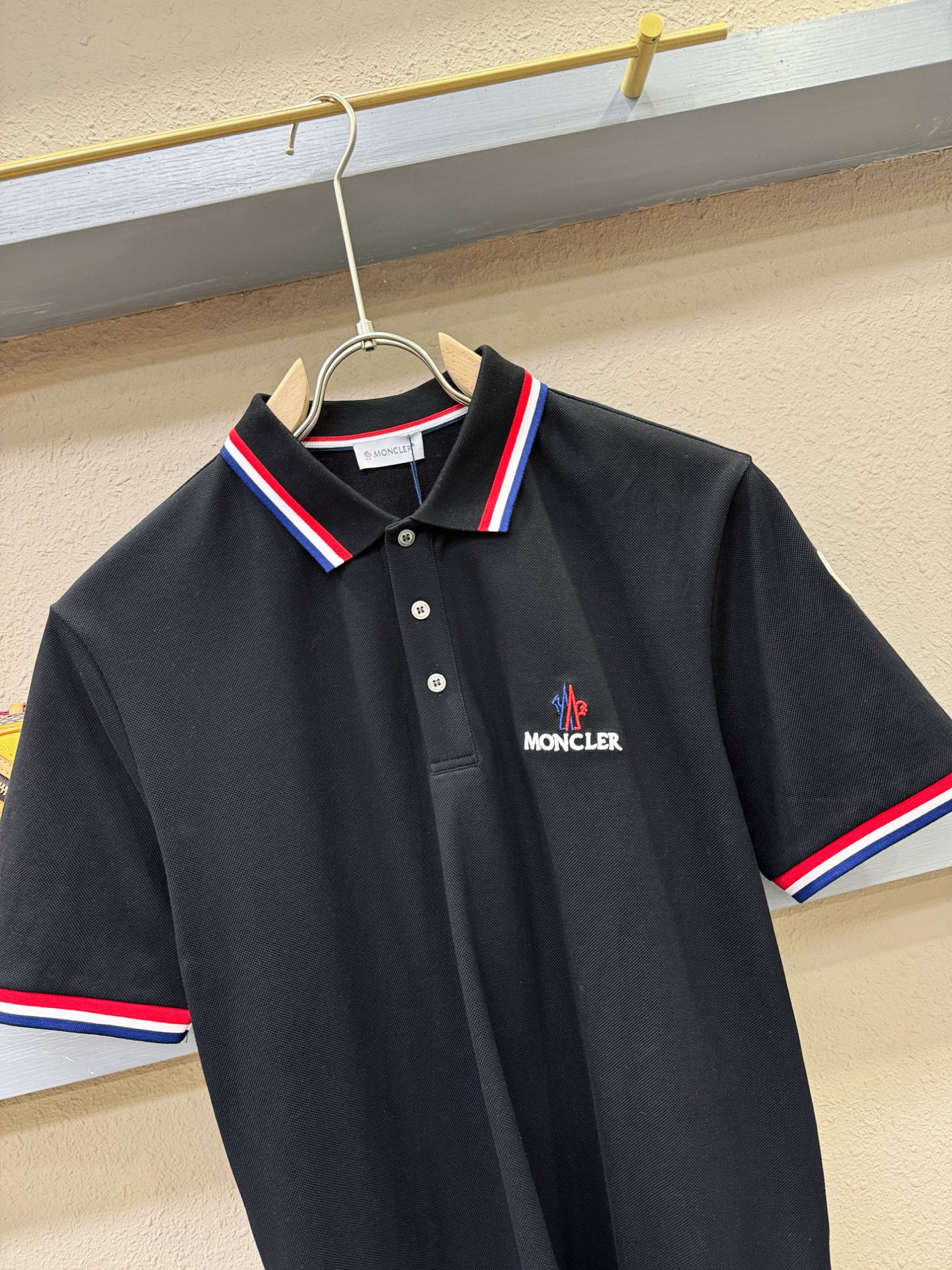  Moncler蒙口 2025官方春夏新款 男士翻领短袖POLO衫，胸口精致Logo，高端主线系列，进口