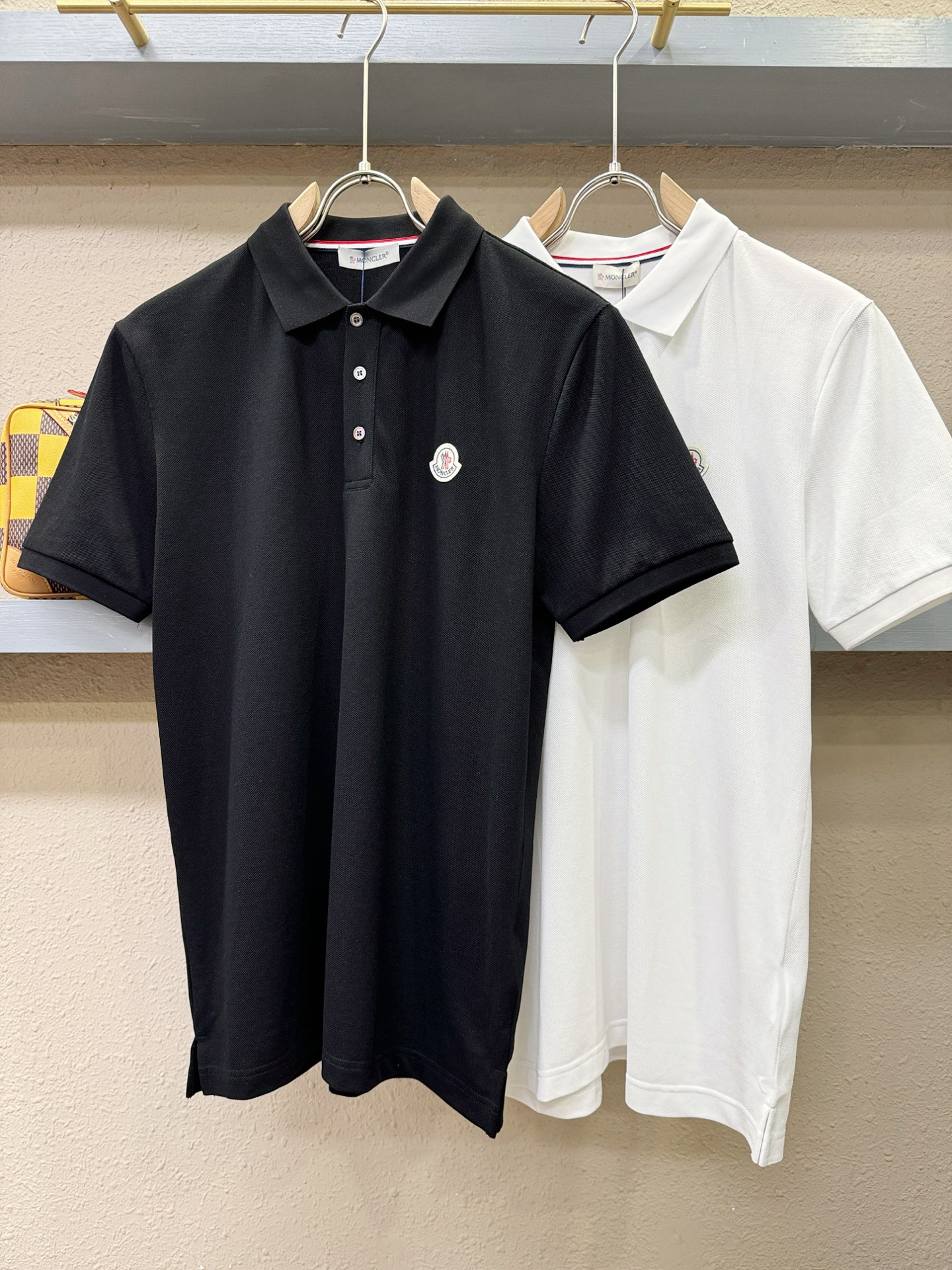  Moncler蒙口 2025官方春夏新款 男士翻领短袖POLO衫，胸口精致Logo，高端主线系列，进口