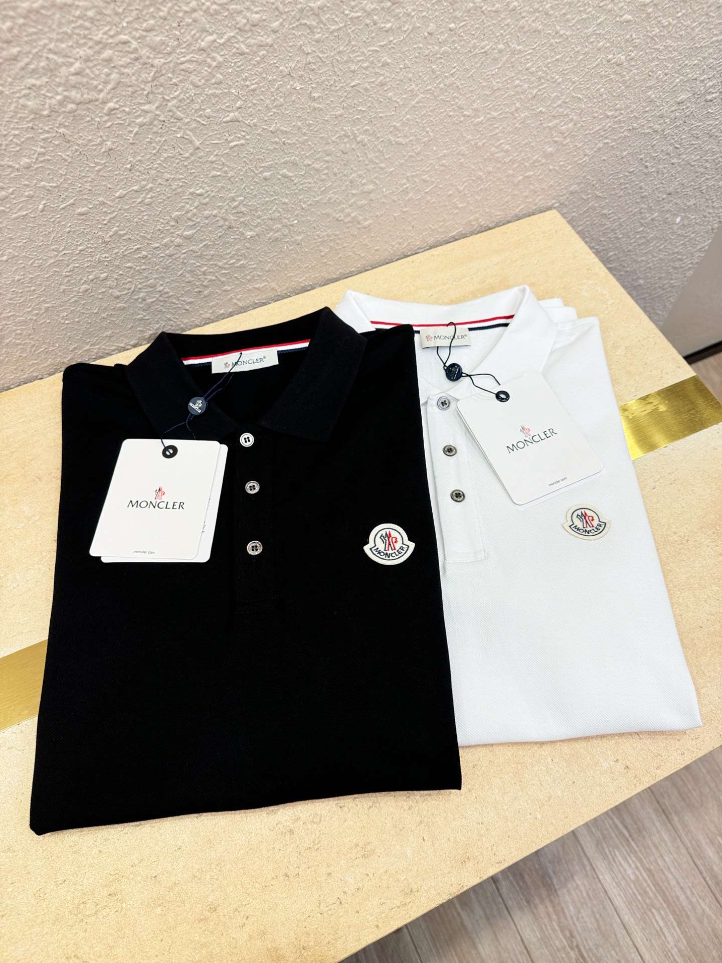  Moncler蒙口 2025官方春夏新款 男士翻领短袖POLO衫，胸口精致Logo，高端主线系列，进口