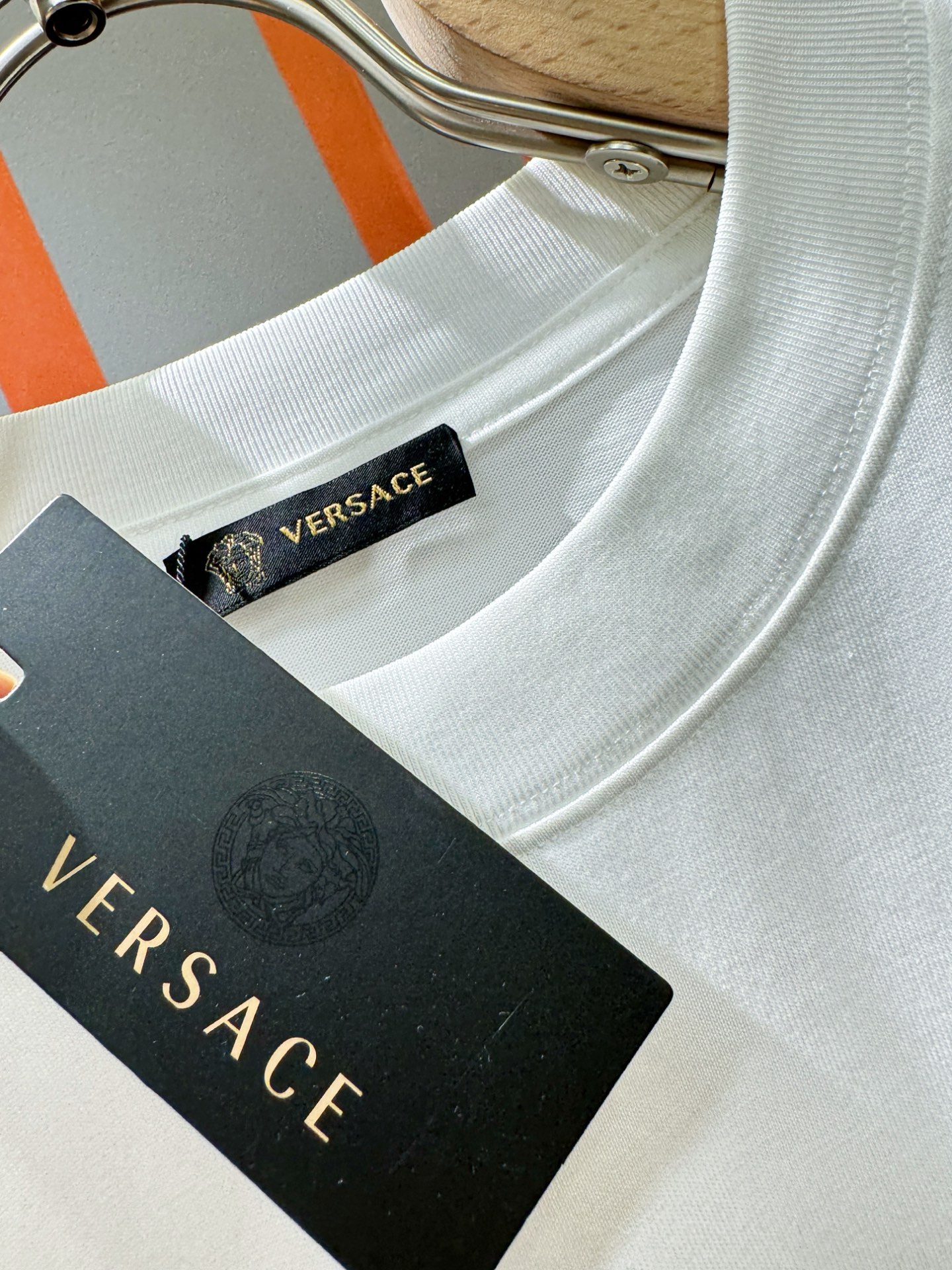  Versace 范思哲 2025款新品短袖！原版定制面料，手感柔软。顶级进口私货，时尚设计潮流短袖，不