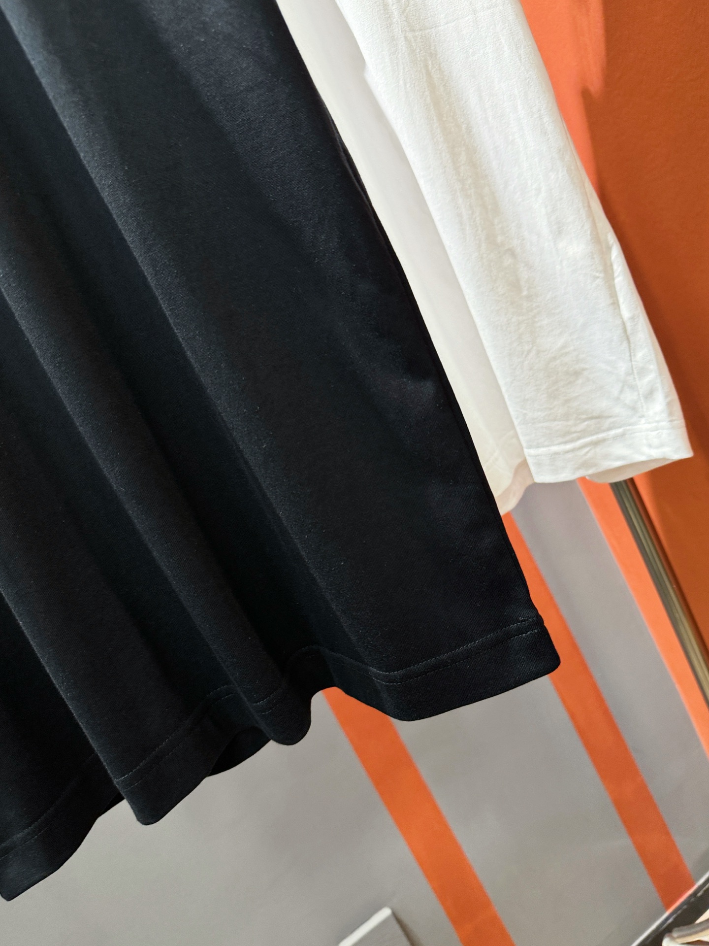  Versace 范思哲 2025款新品短袖！原版定制面料，手感柔软。顶级进口私货，时尚设计潮流短袖，不