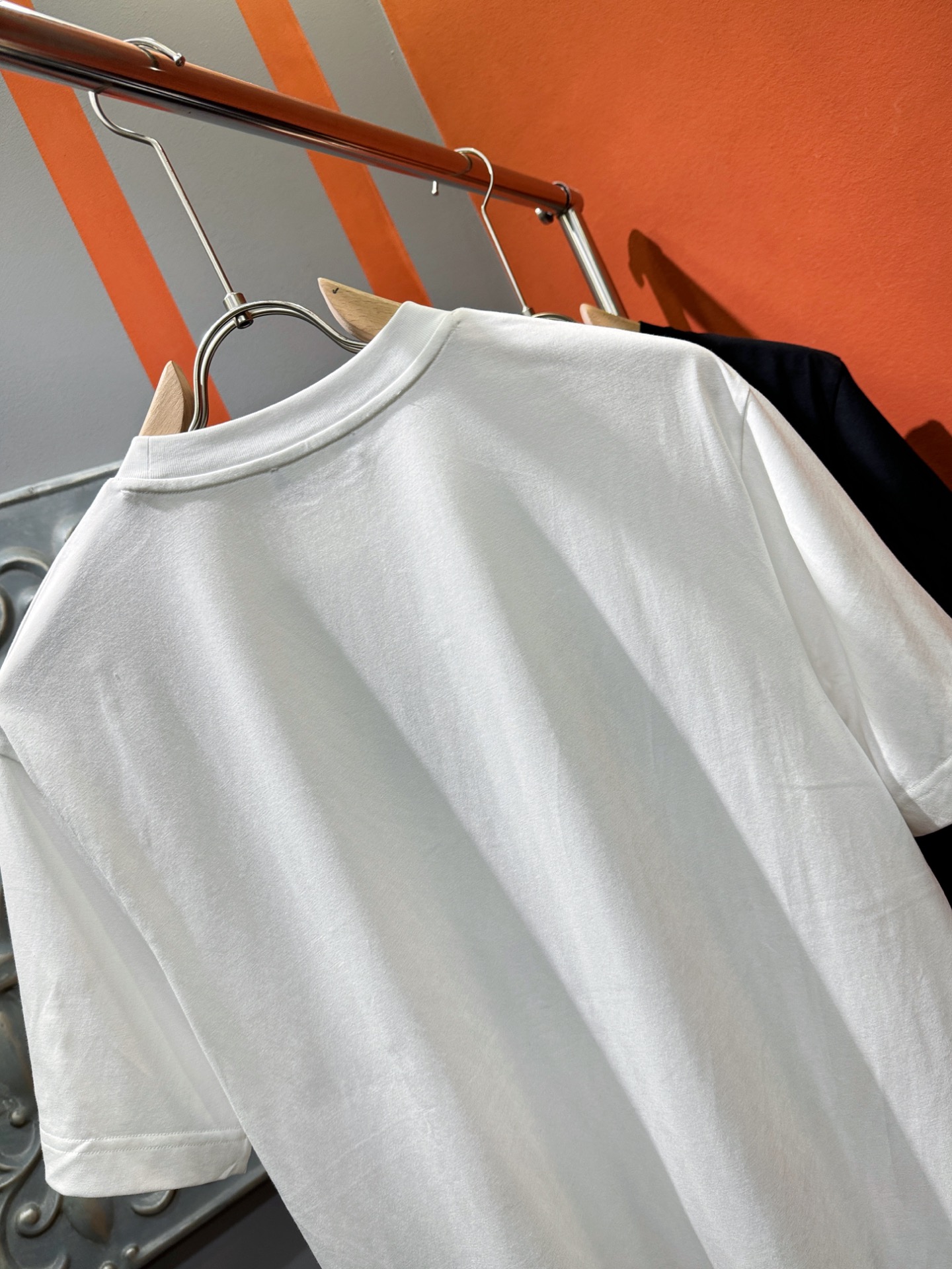  Versace 范思哲 2025款新品短袖！原版定制面料，手感柔软。顶级进口私货，时尚设计潮流短袖，不