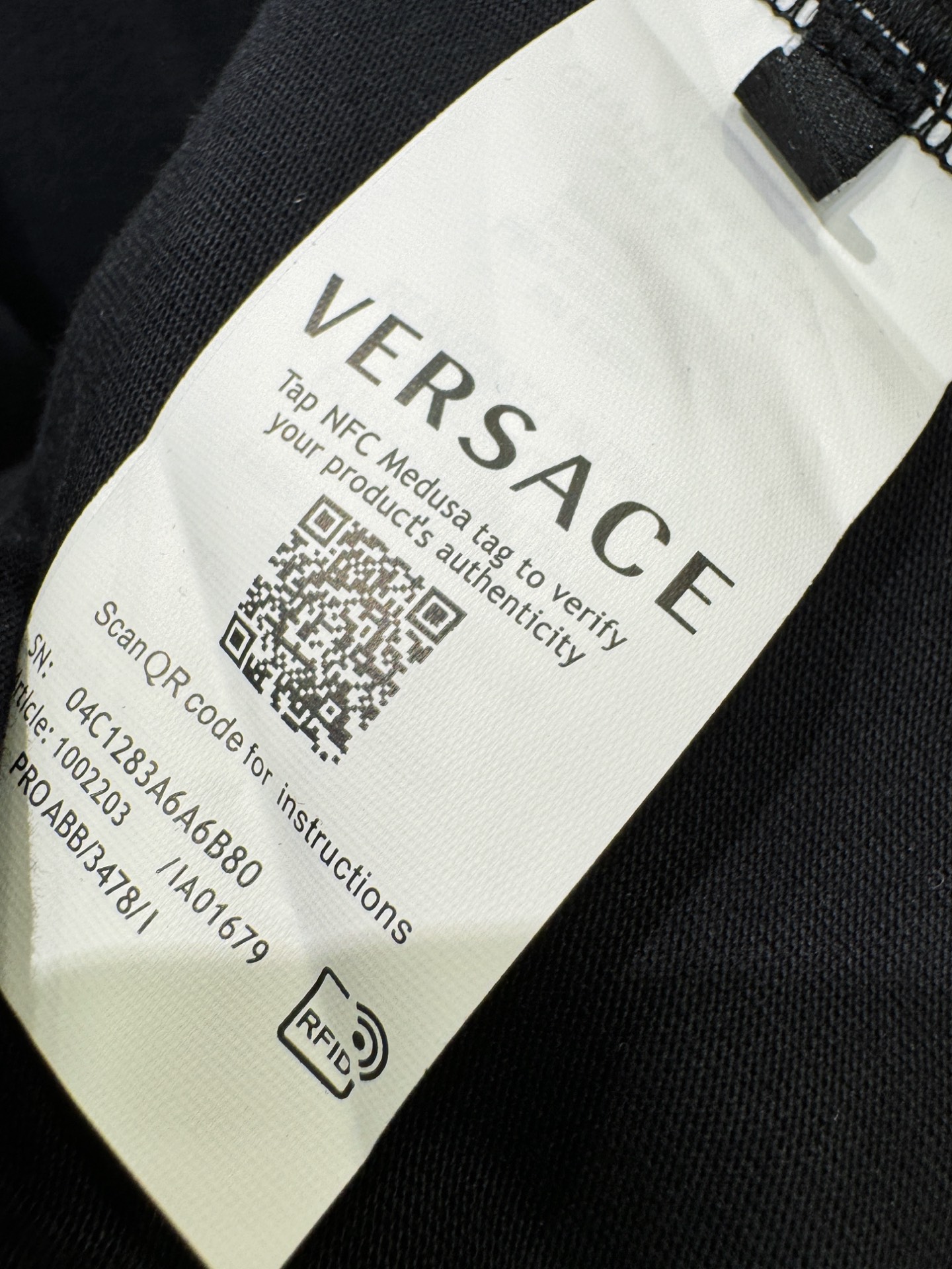  Versace 范思哲 2025款新品短袖！原版定制面料，手感柔软。顶级进口私货，时尚设计潮流短袖，不