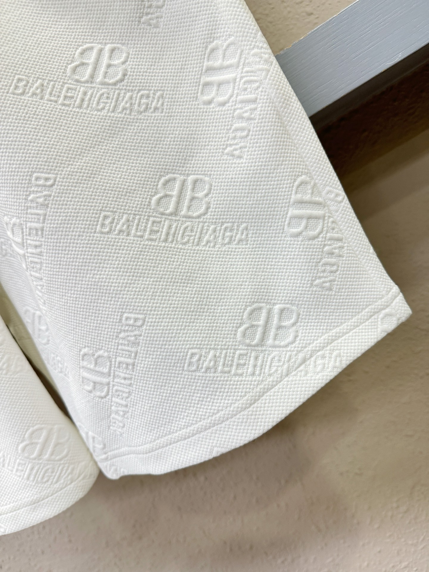  Balenciaga巴黎世家 爆款短裤2025ss新款男士休闲短裤，高端版本！专柜定制面料 透气舒适度