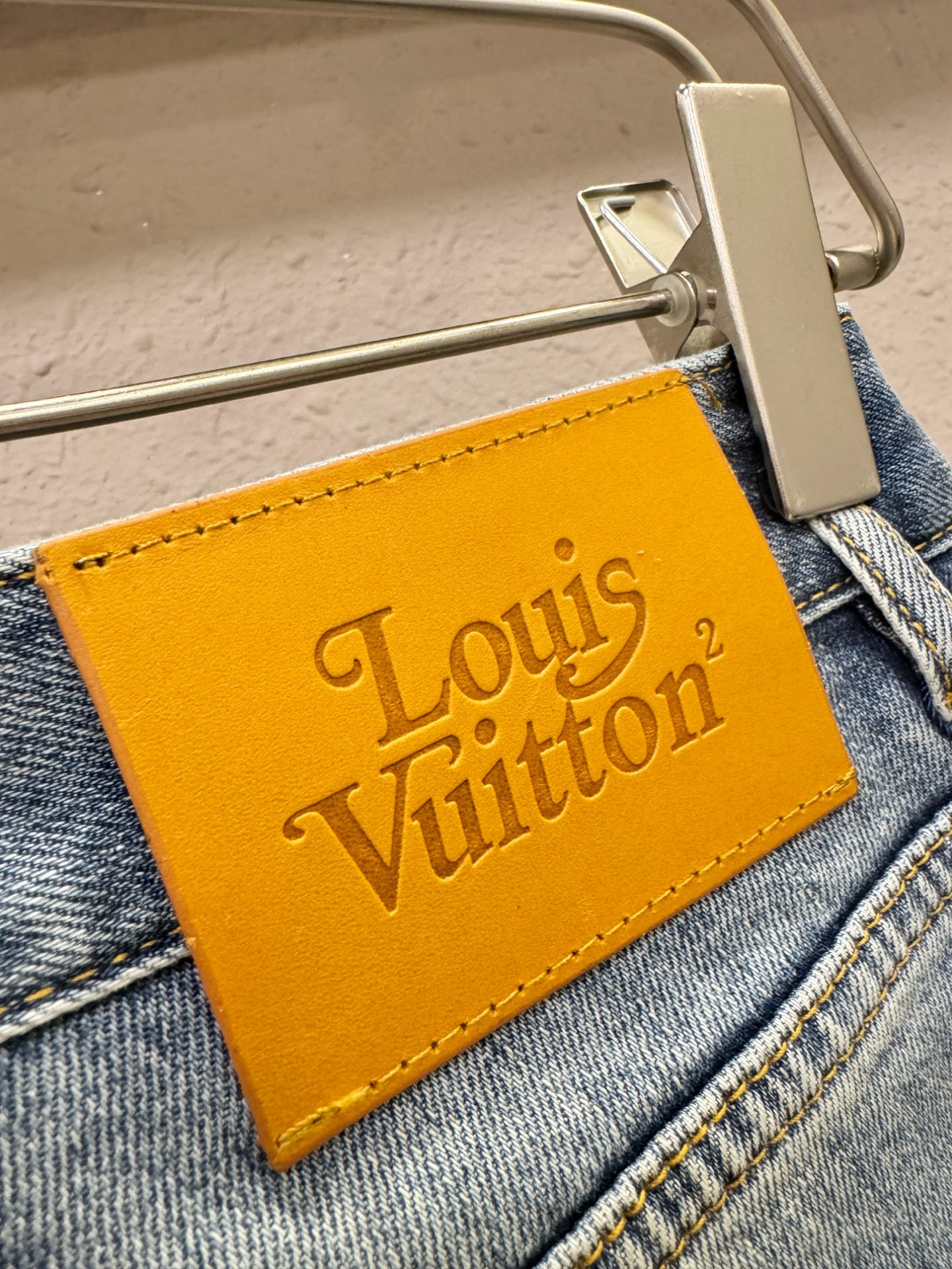 LV  牛仔裤服装,lv 7