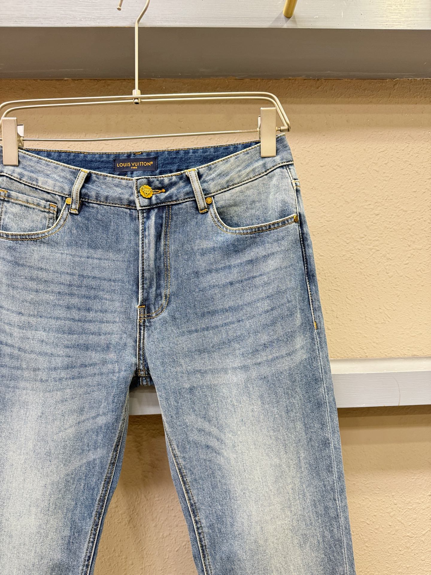 LV  牛仔裤服装,lv 5