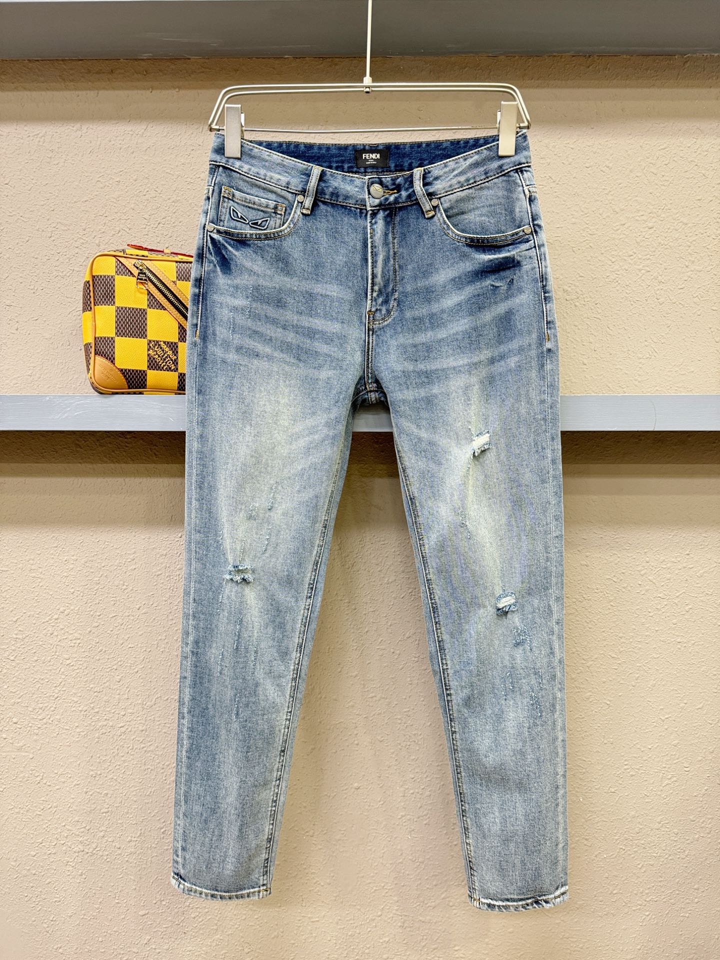 FENDI芬迪 原单牛仔裤 2025新品，原版牛仔裤 原版重工打造...