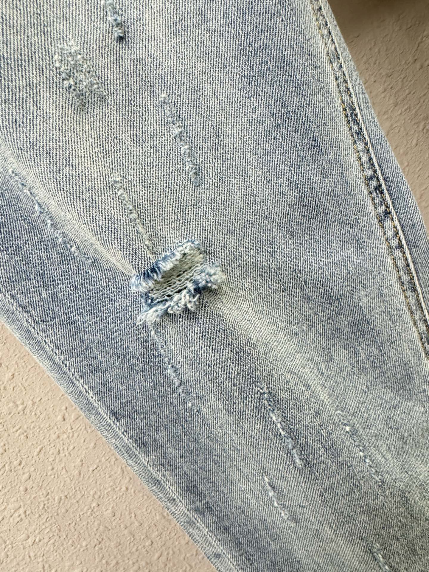 FENDI  牛仔裤服装,fendi 8