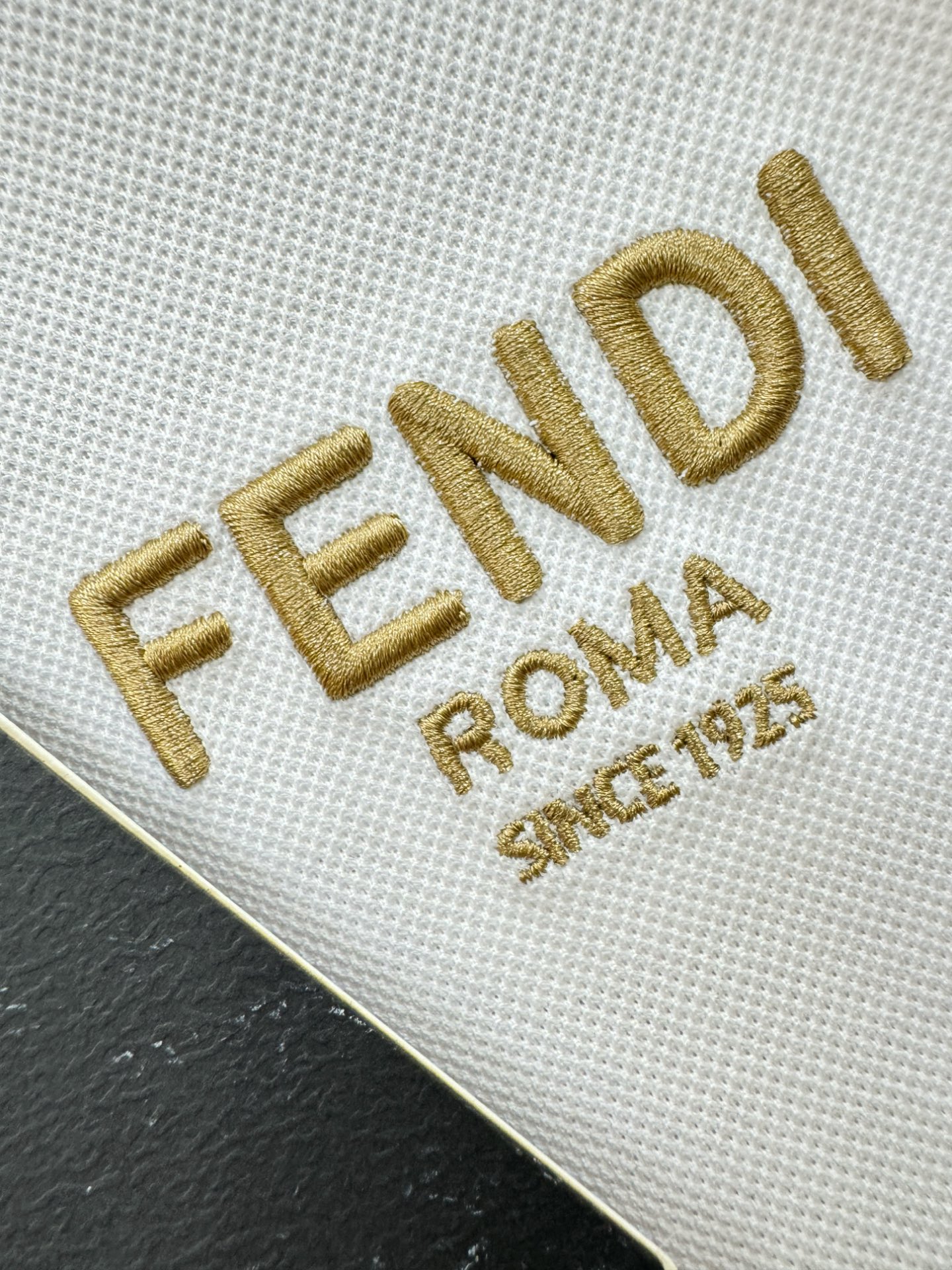 FENDI 高端主线系列 男士翻领短袖POLO衫服装,男,fendi 4