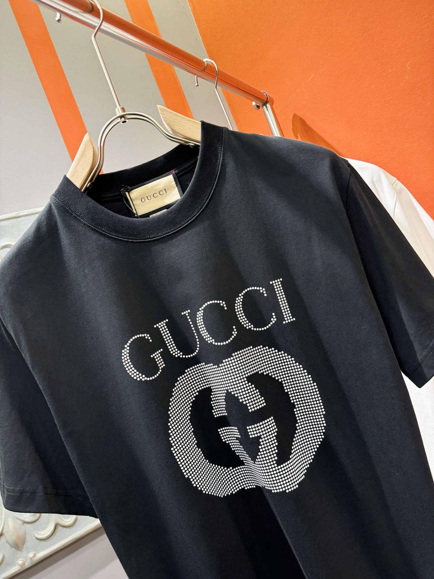  Gucci古奇 2025春夏新款短袖T恤！走秀图案时尚休闲短袖T恤衫！设计logo设计！极具设计精选客