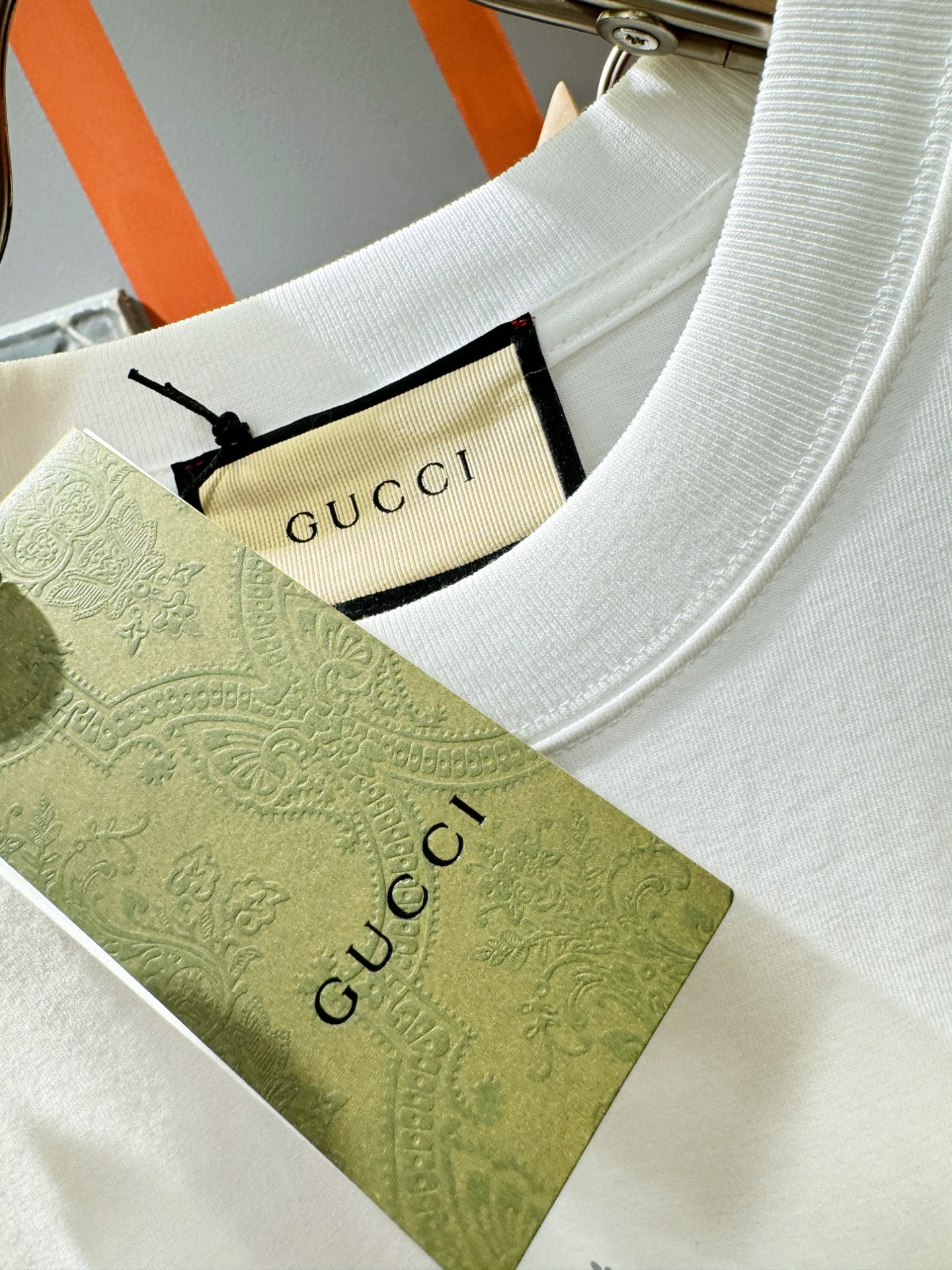  Gucci古奇 2025春夏新款短袖T恤！走秀图案时尚休闲短袖T恤衫！设计logo设计！极具设计精选客