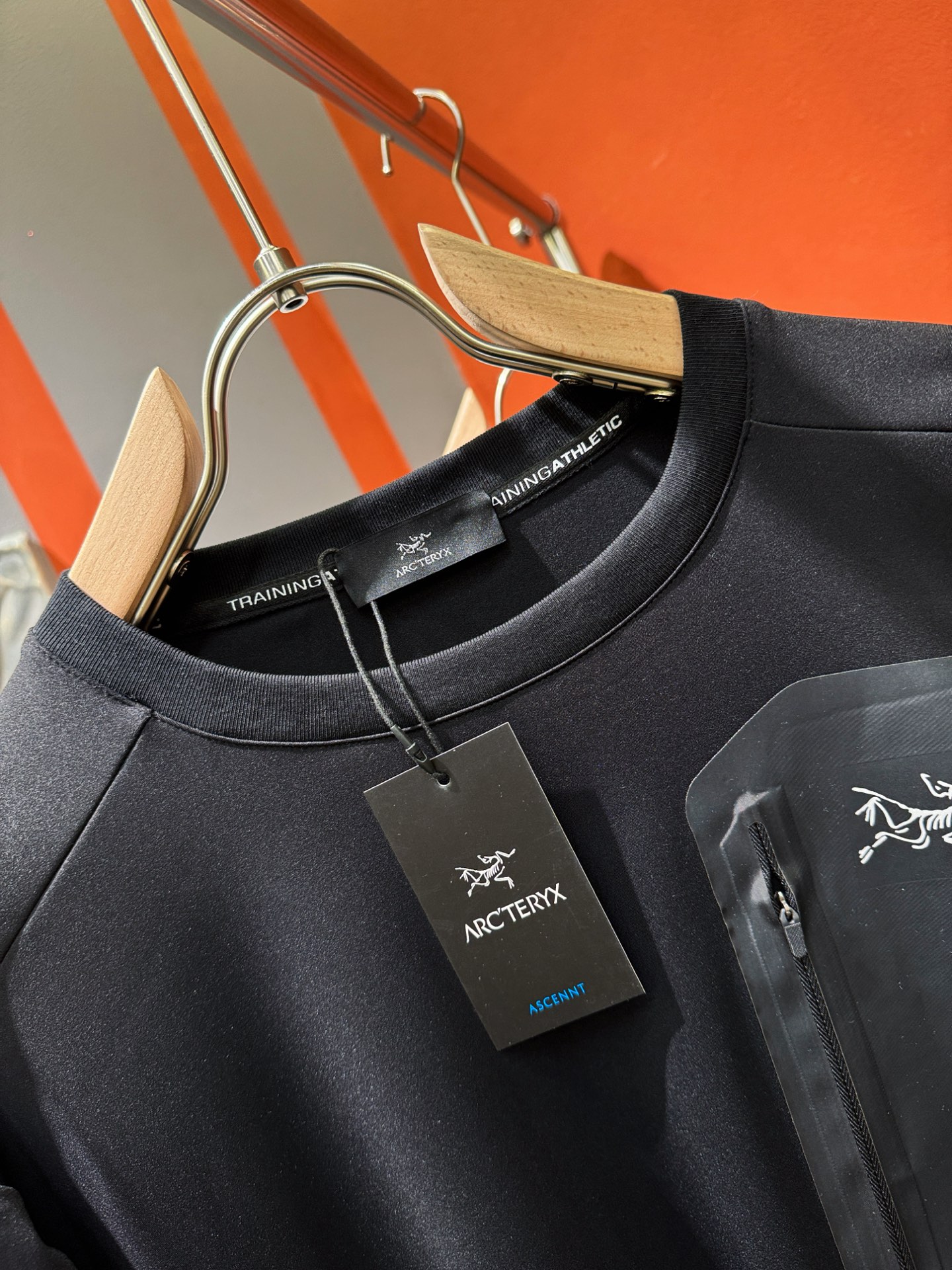  ARC‘TERYX/始祖鸟 2025ss春季新品 长袖T恤，经典Logo设计，百搭款 官网同步发售 定