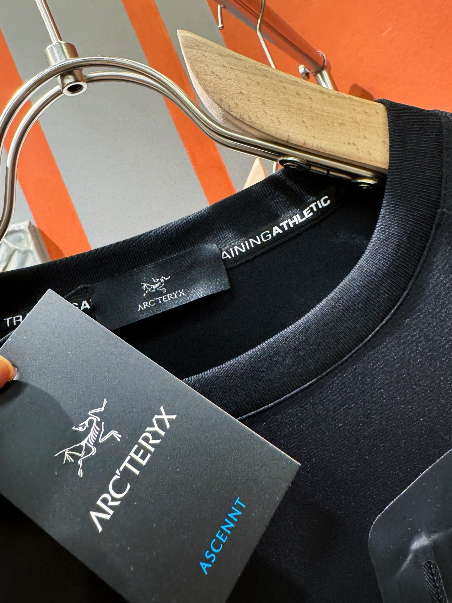  ARC‘TERYX/始祖鸟 2025ss春季新品 长袖T恤，经典Logo设计，百搭款 官网同步发售 定