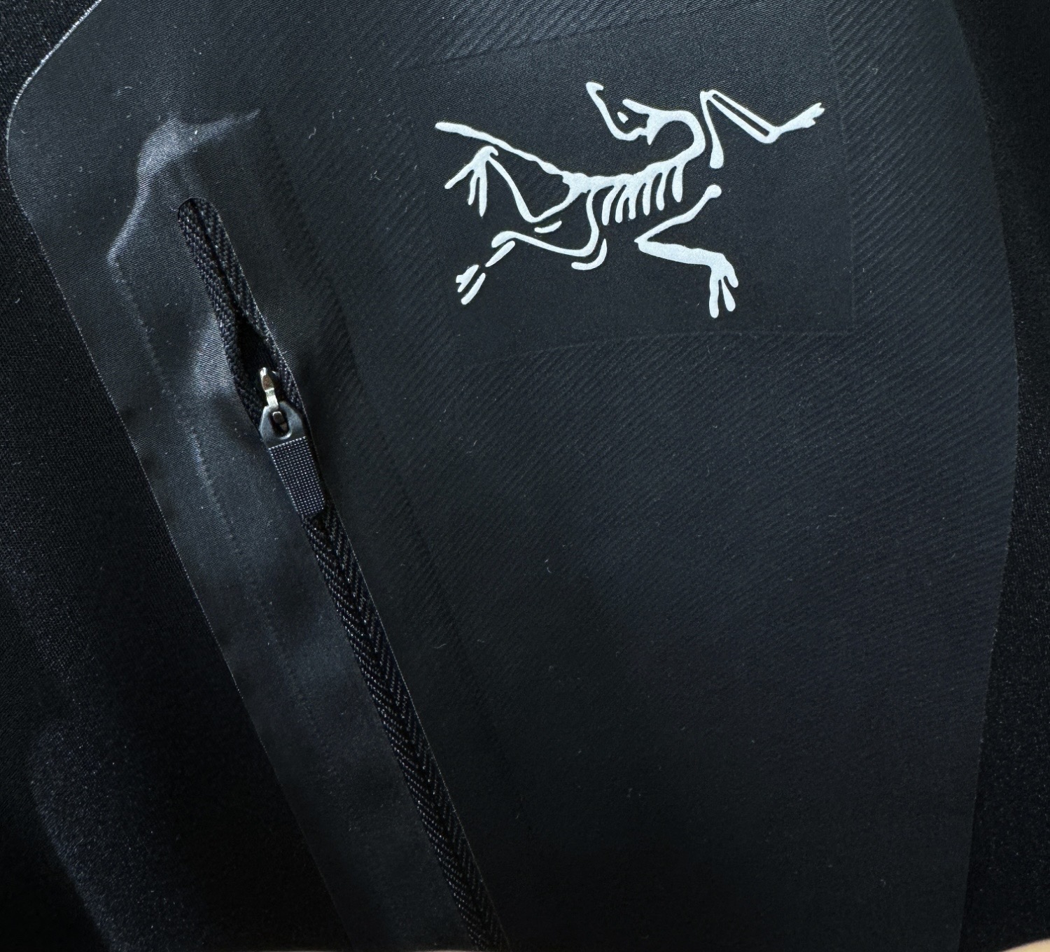  ARC‘TERYX/始祖鸟 2025ss春季新品 长袖T恤，经典Logo设计，百搭款 官网同步发售 定