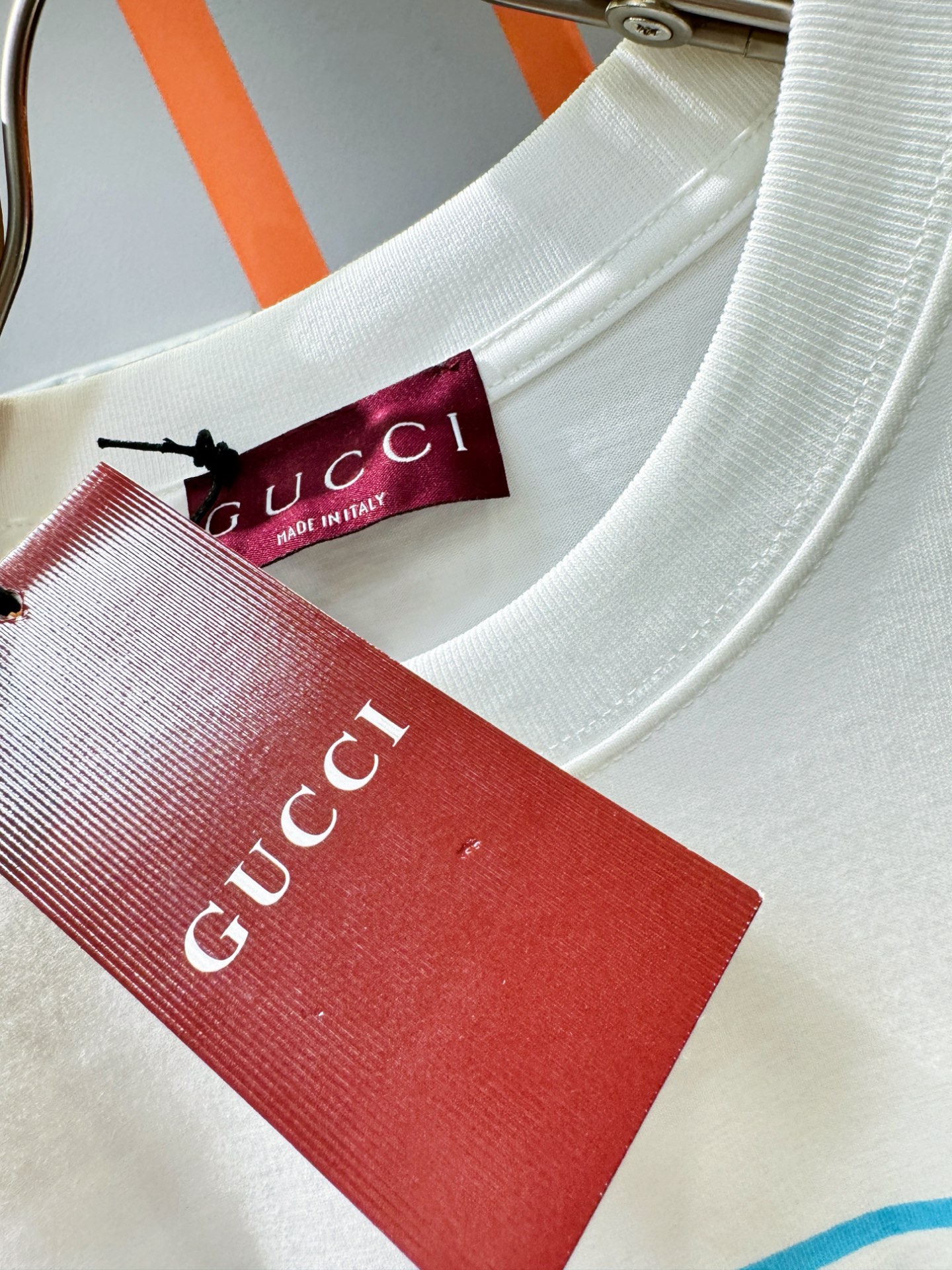  Gucci古奇 2025春夏新款短袖T恤！走秀图案时尚休闲短袖T恤衫！设计logo设计！极具设计精选客