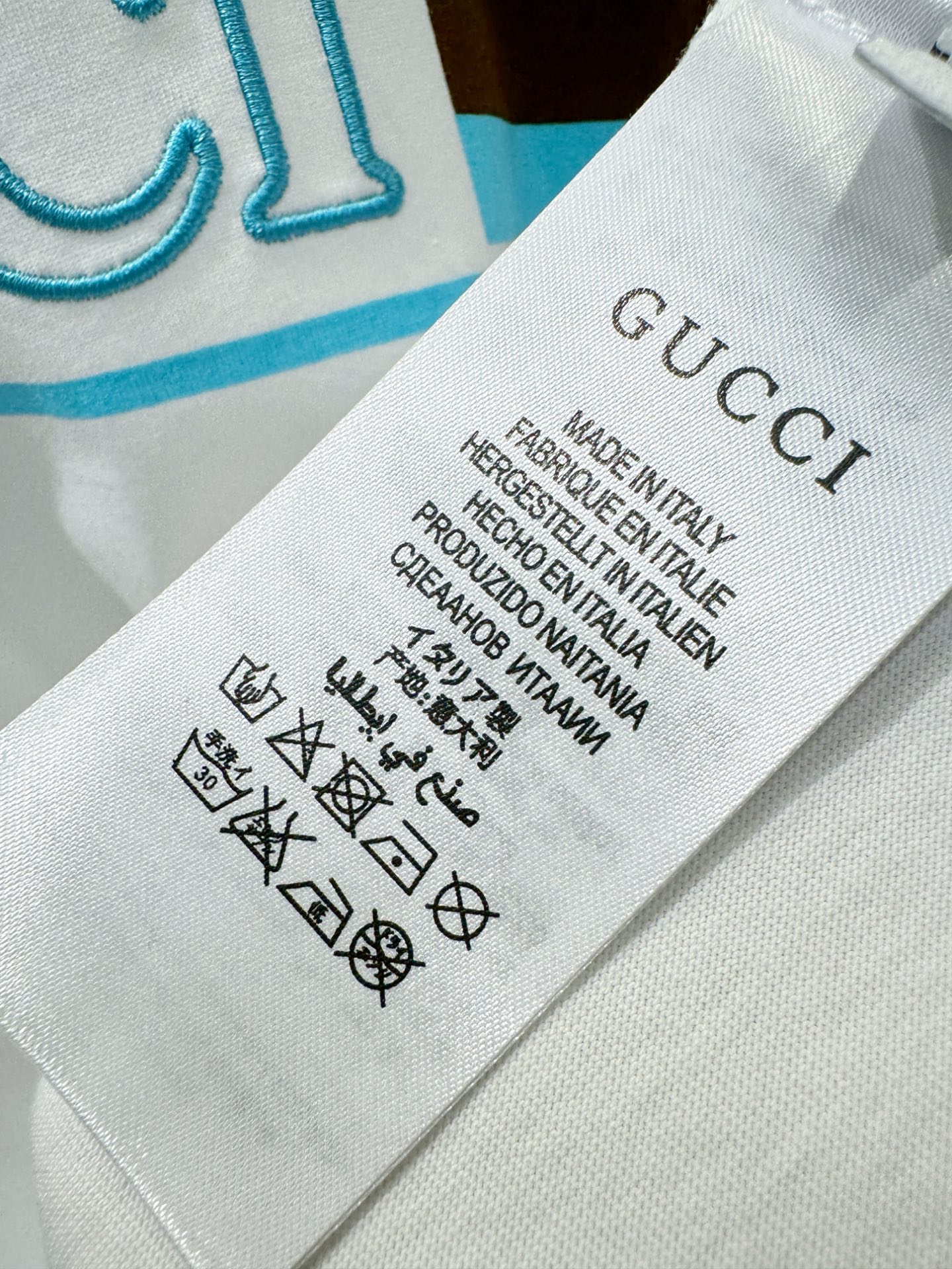  Gucci古奇 2025春夏新款短袖T恤！走秀图案时尚休闲短袖T恤衫！设计logo设计！极具设计精选客