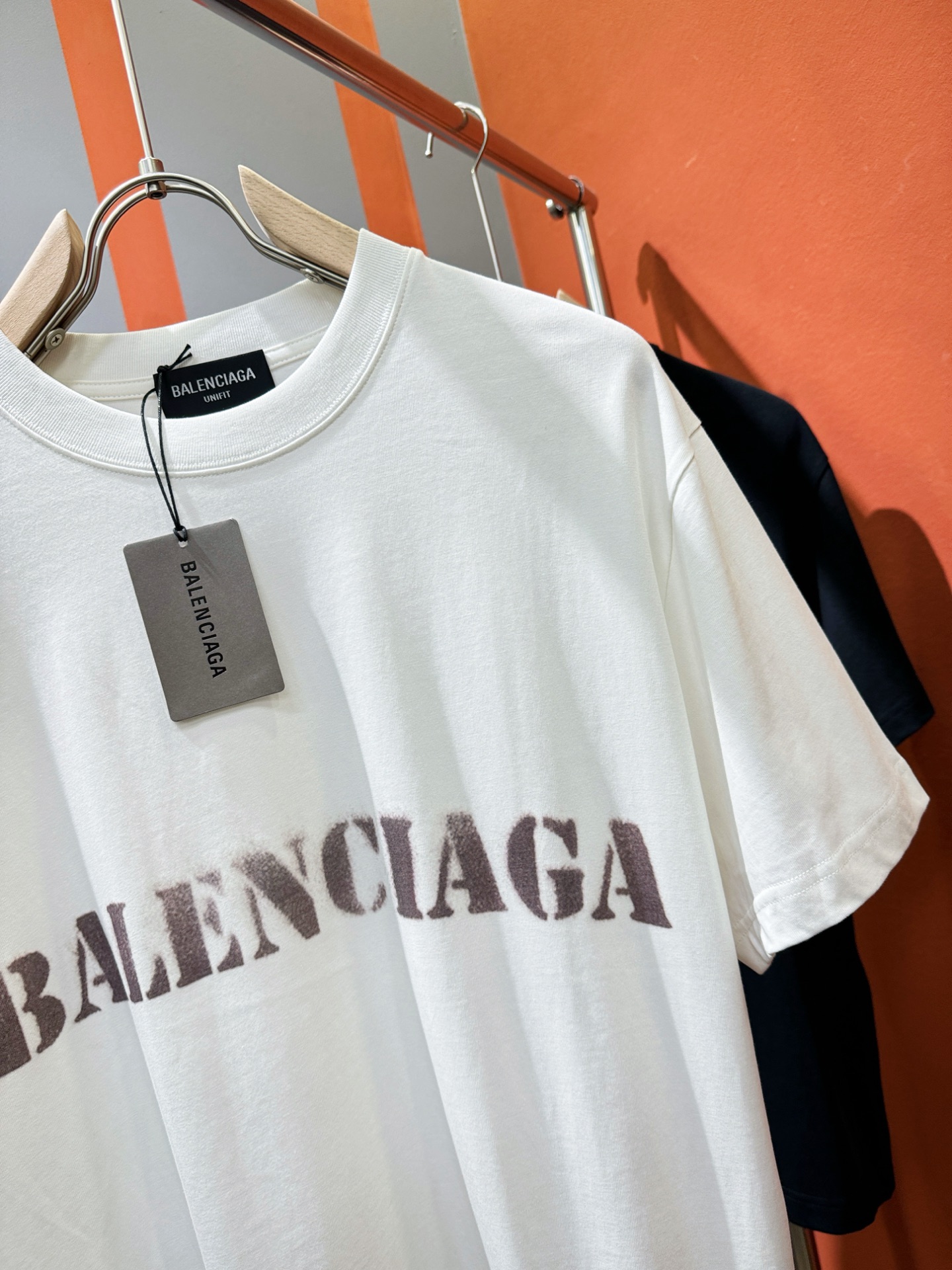  Balenciaga巴黎世家 2025春夏新款短袖T恤！走秀图案时尚休闲短袖T恤衫！设计logo设计！