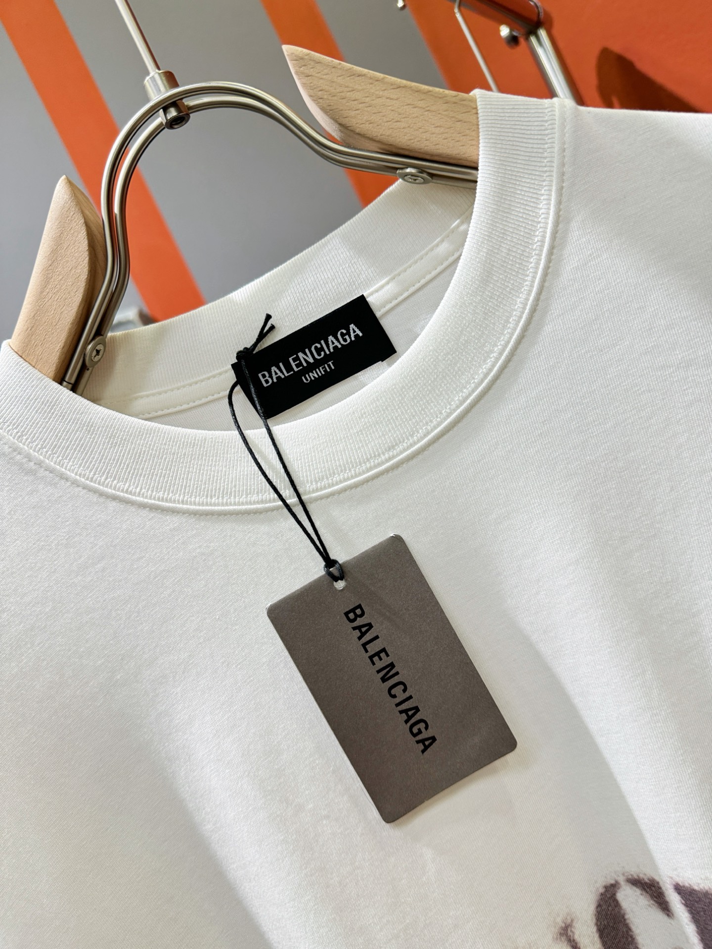  Balenciaga巴黎世家 2025春夏新款短袖T恤！走秀图案时尚休闲短袖T恤衫！设计logo设计！