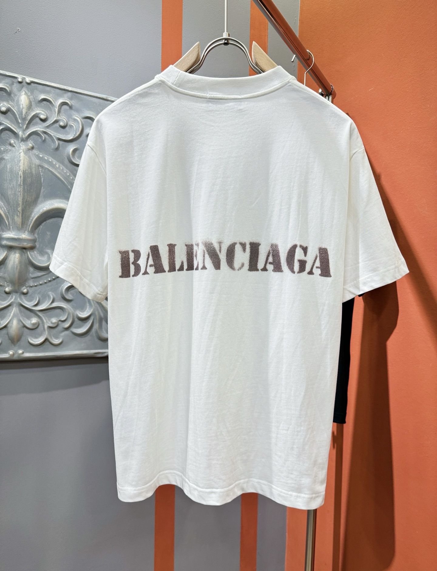  Balenciaga巴黎世家 2025春夏新款短袖T恤！走秀图案时尚休闲短袖T恤衫！设计logo设计！