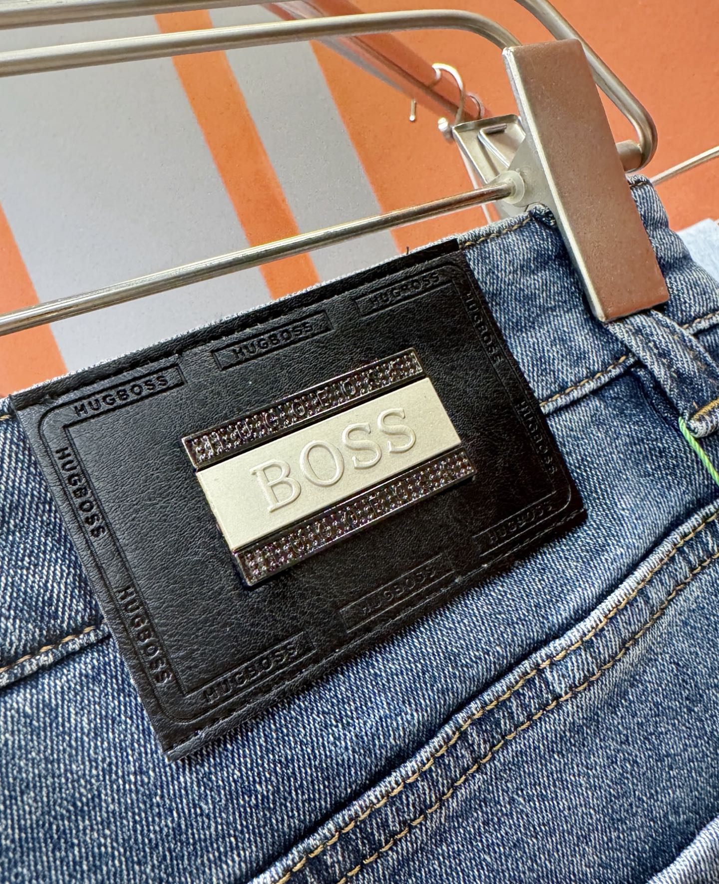  BOSS 原单牛仔裤 2025新品，原版牛仔裤 原版重工打造，品牌经典LOGO设计，三标齐全！原版五金