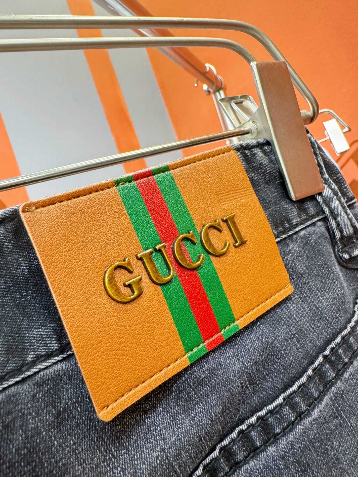  Gucci古奇  原单牛仔裤 2025新品，原版牛仔裤 原版重工打造，品牌经典LOGO设计，三标齐全！