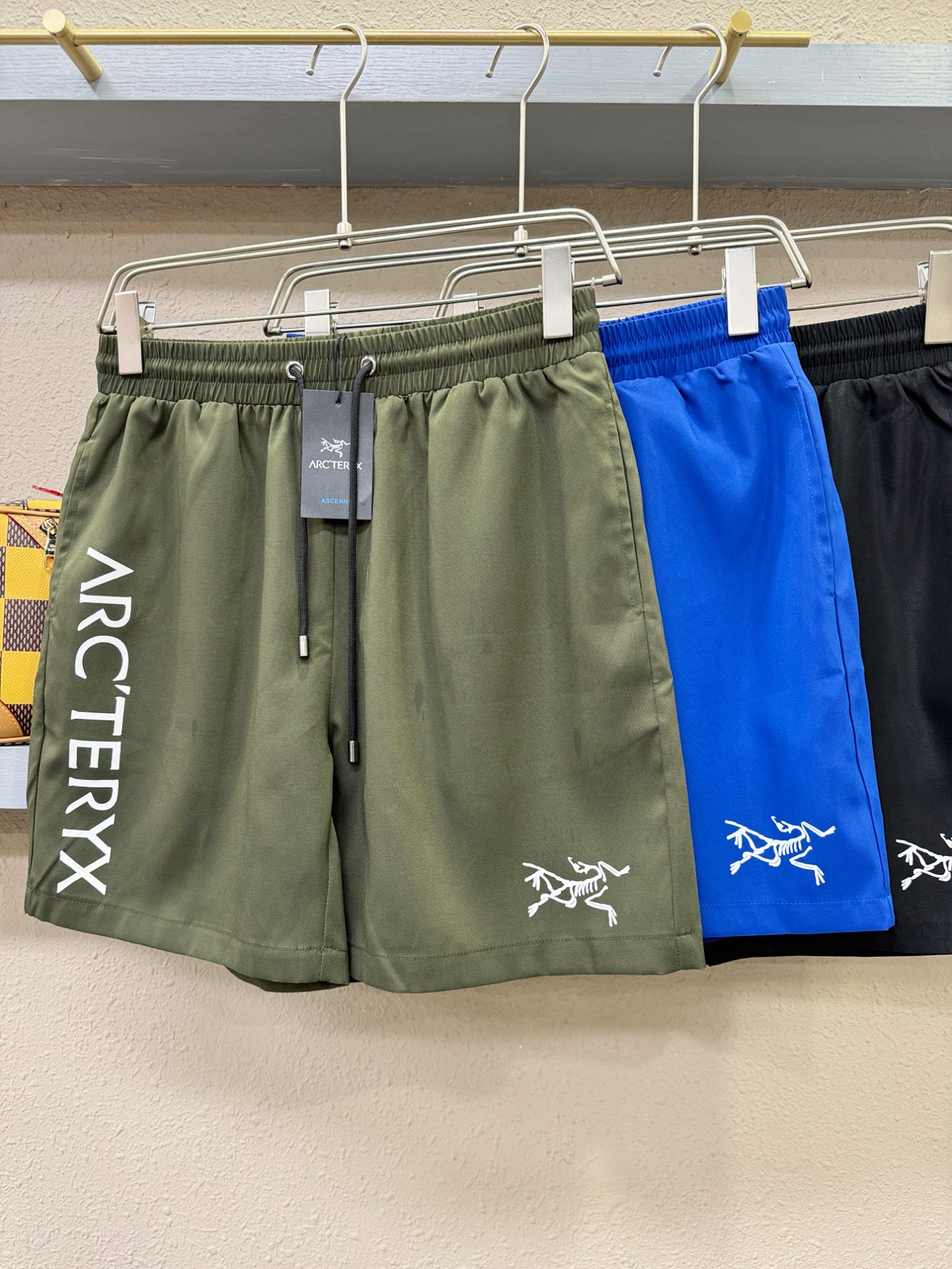  ARC‘TERYX/始祖鸟 爆款短裤2025ss新款男士休闲短裤，沙滩裤，高端版本！专柜定制面料 透气