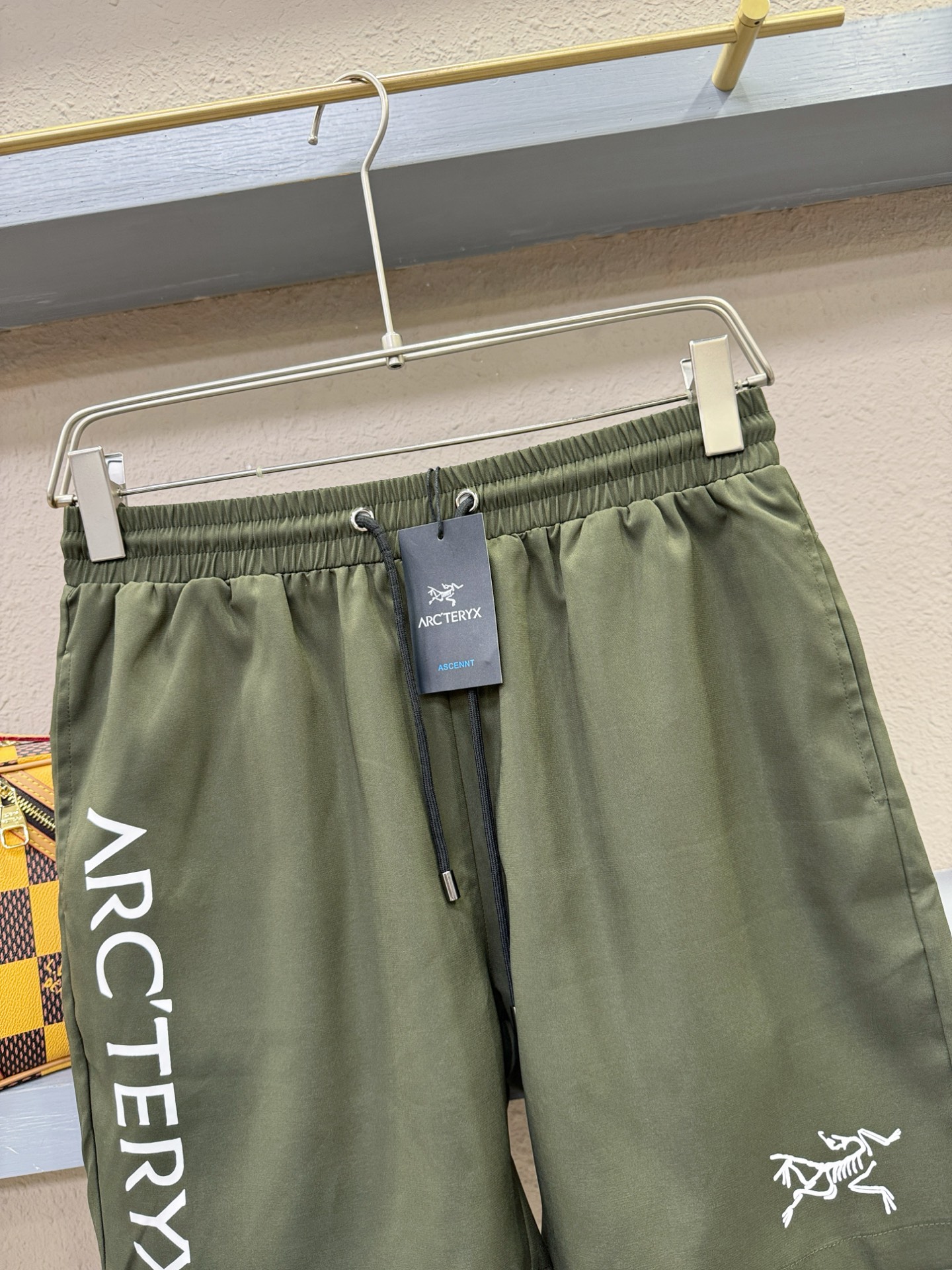 ARC‘TERYX/始祖鸟 爆款短裤2025ss新款男士休闲短裤，沙滩裤，高端版本！专柜定制面料 透气