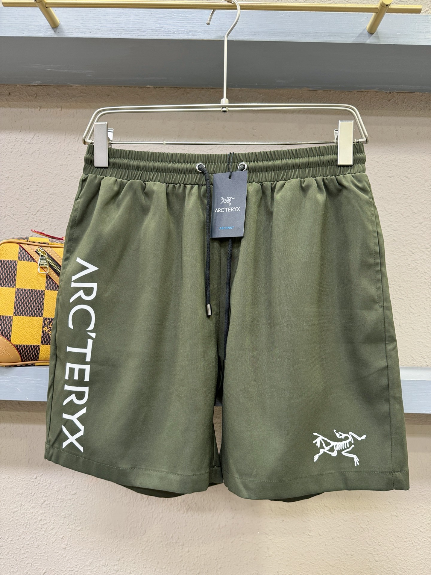  ARC‘TERYX/始祖鸟 爆款短裤2025ss新款男士休闲短裤，沙滩裤，高端版本！专柜定制面料 透气