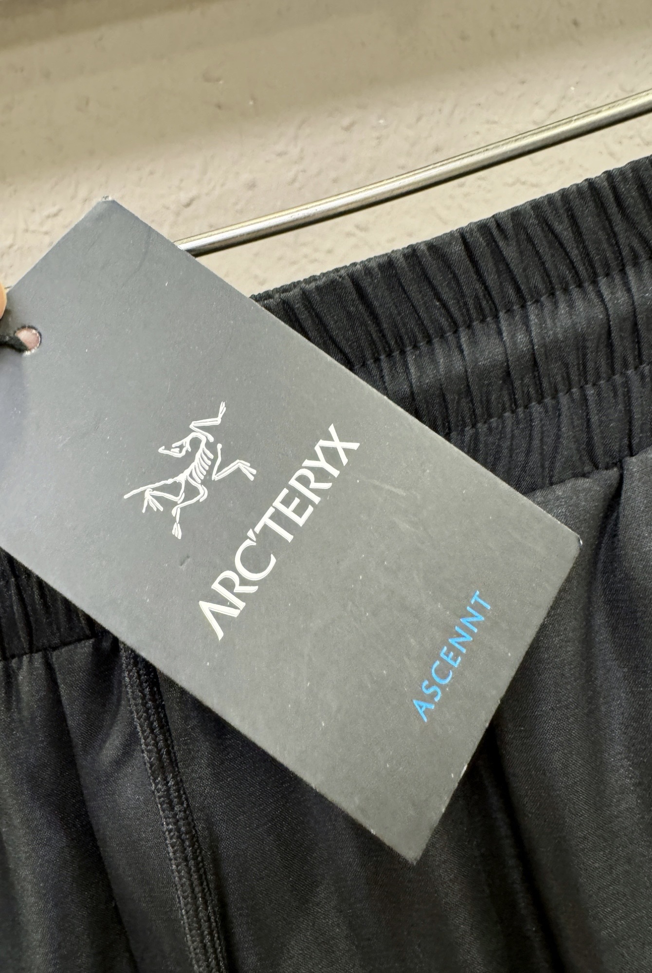  ARC‘TERYX/始祖鸟 爆款短裤2025ss新款男士休闲短裤，沙滩裤，高端版本！专柜定制面料 透气