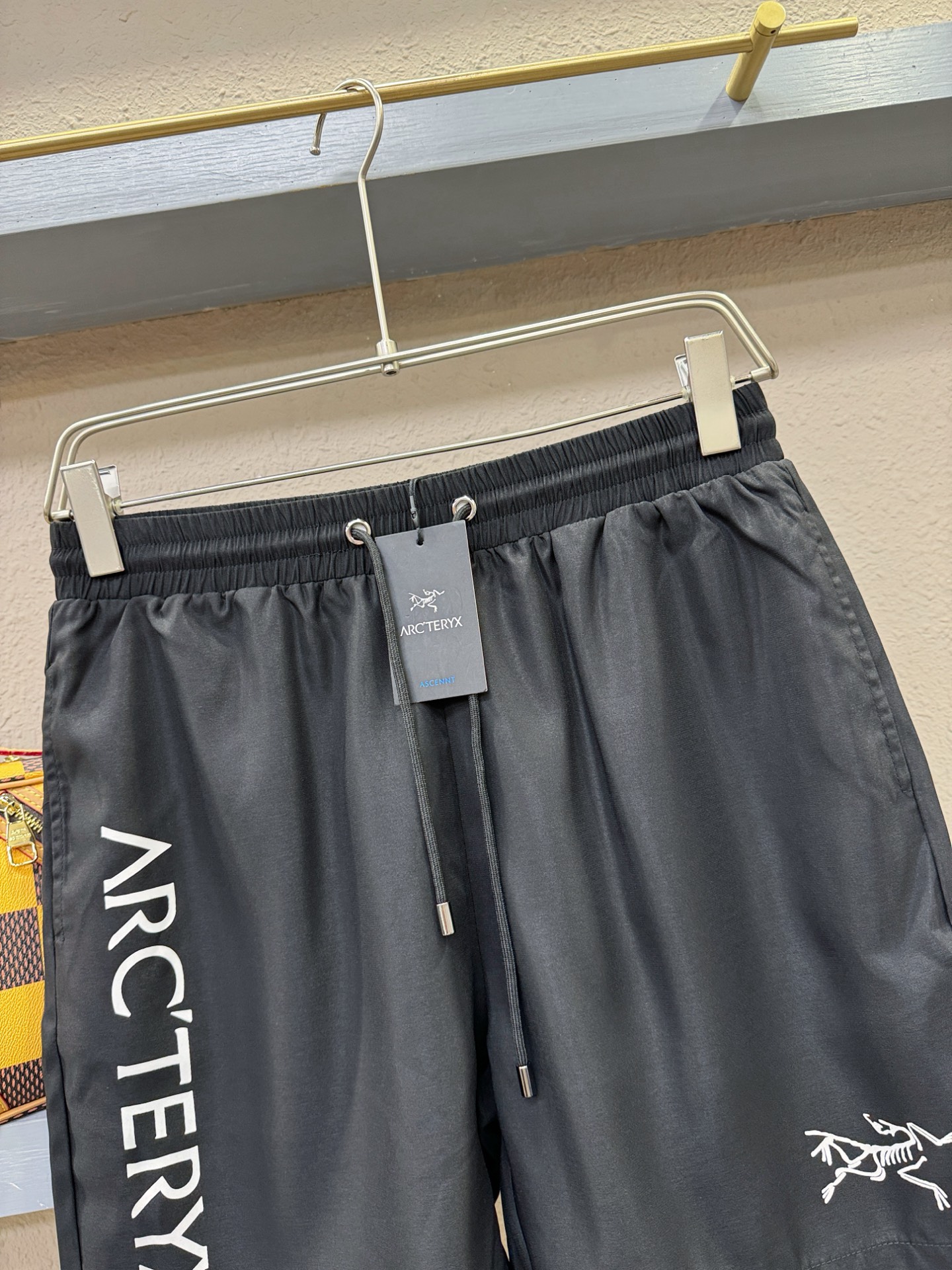  ARC‘TERYX/始祖鸟 爆款短裤2025ss新款男士休闲短裤，沙滩裤，高端版本！专柜定制面料 透气