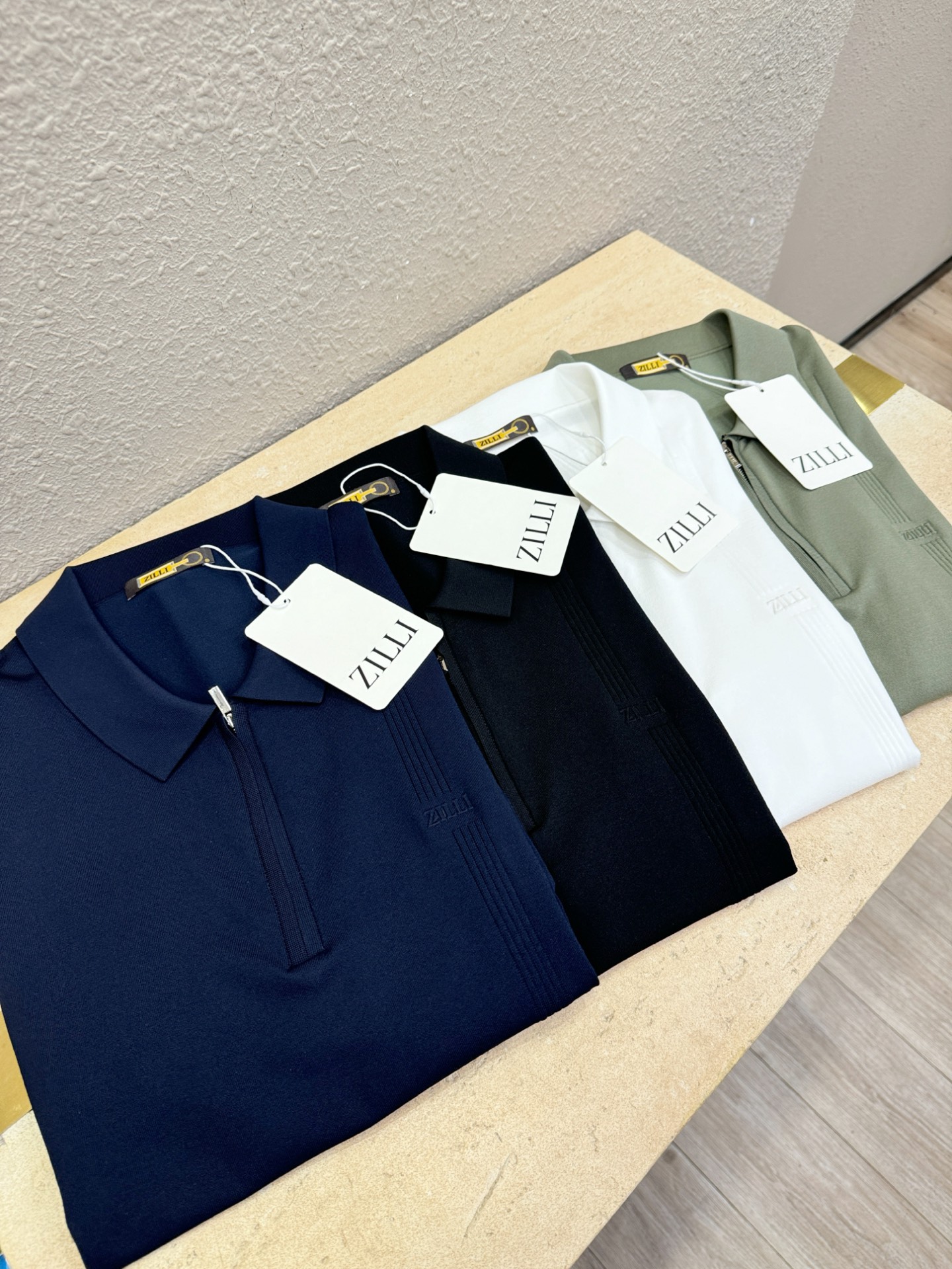  ZILLI 顶级品质 2025款新品短袖！精选顶级桑蚕丝+进口伊力特面料，暗纹提花工艺，手感柔软。顶级