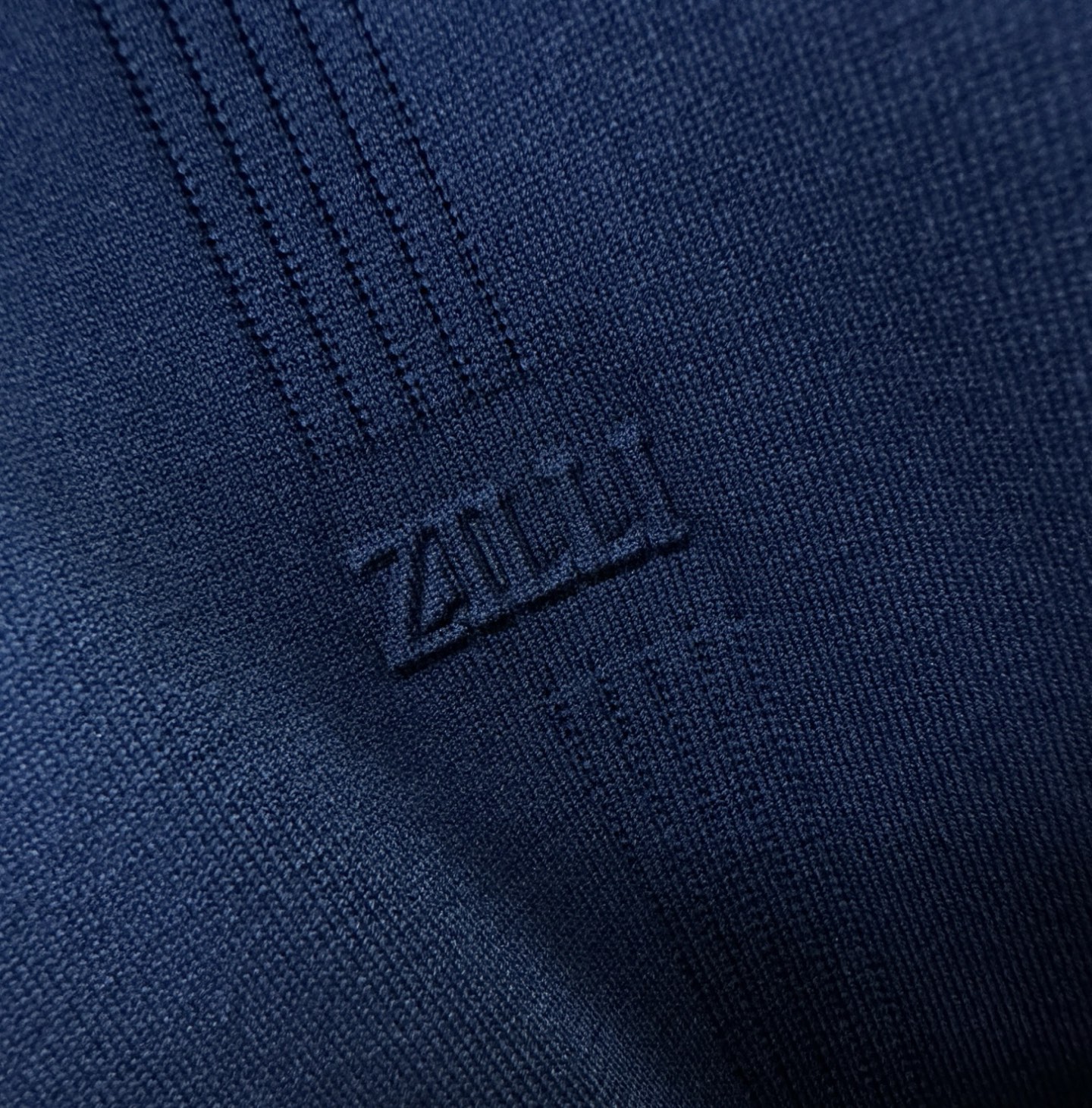  ZILLI 顶级品质 2025款新品短袖！精选顶级桑蚕丝+进口伊力特面料，暗纹提花工艺，手感柔软。顶级