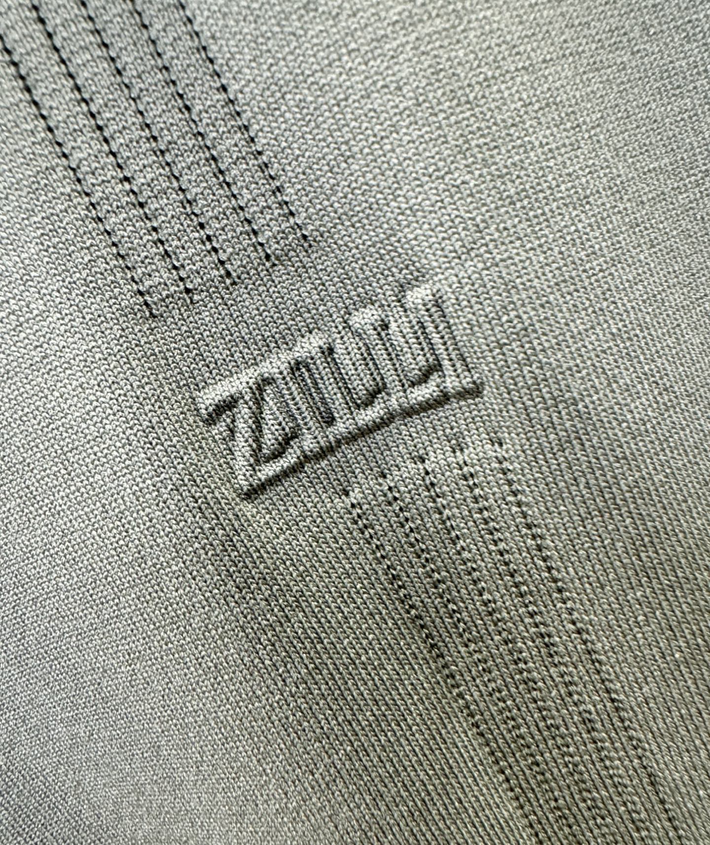  ZILLI 顶级品质 2025款新品短袖！精选顶级桑蚕丝+进口伊力特面料，暗纹提花工艺，手感柔软。顶级