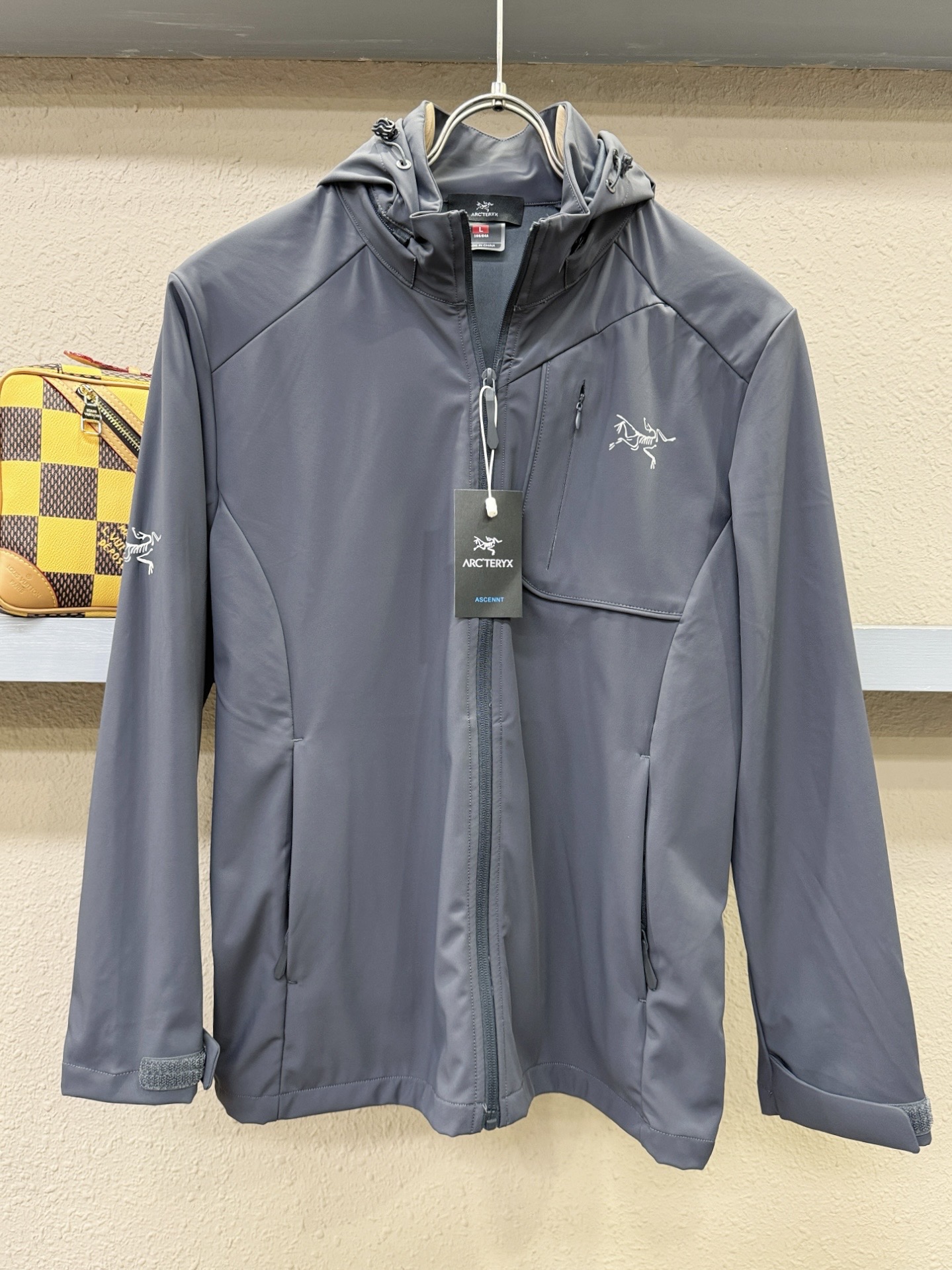  ARC‘TERYX/始祖鸟户外防水向导级冲锋衣机能风拉链夹克，软壳防风防水冲锋衣，全压胶工艺，级别高分