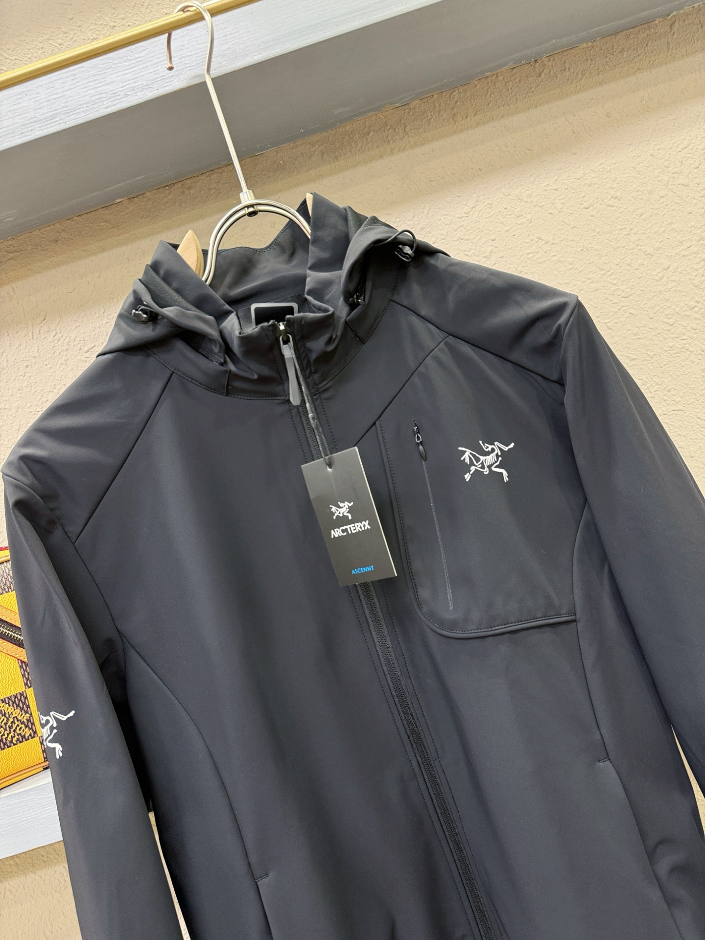 ARC‘TERYX/始祖鸟户外防水向导级冲锋衣机能风拉链夹克，软壳防风防水冲锋衣，全压胶工艺，级别高分