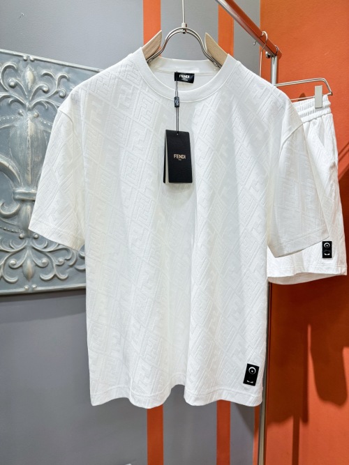 Fendi 2025 New Casual Set, Exquisite Details, High-End Fabric, Comfortable Fit 1 Fendi 2025 New Casual Set, Exquisite Details, High-End Fabric, Comfortable Fit