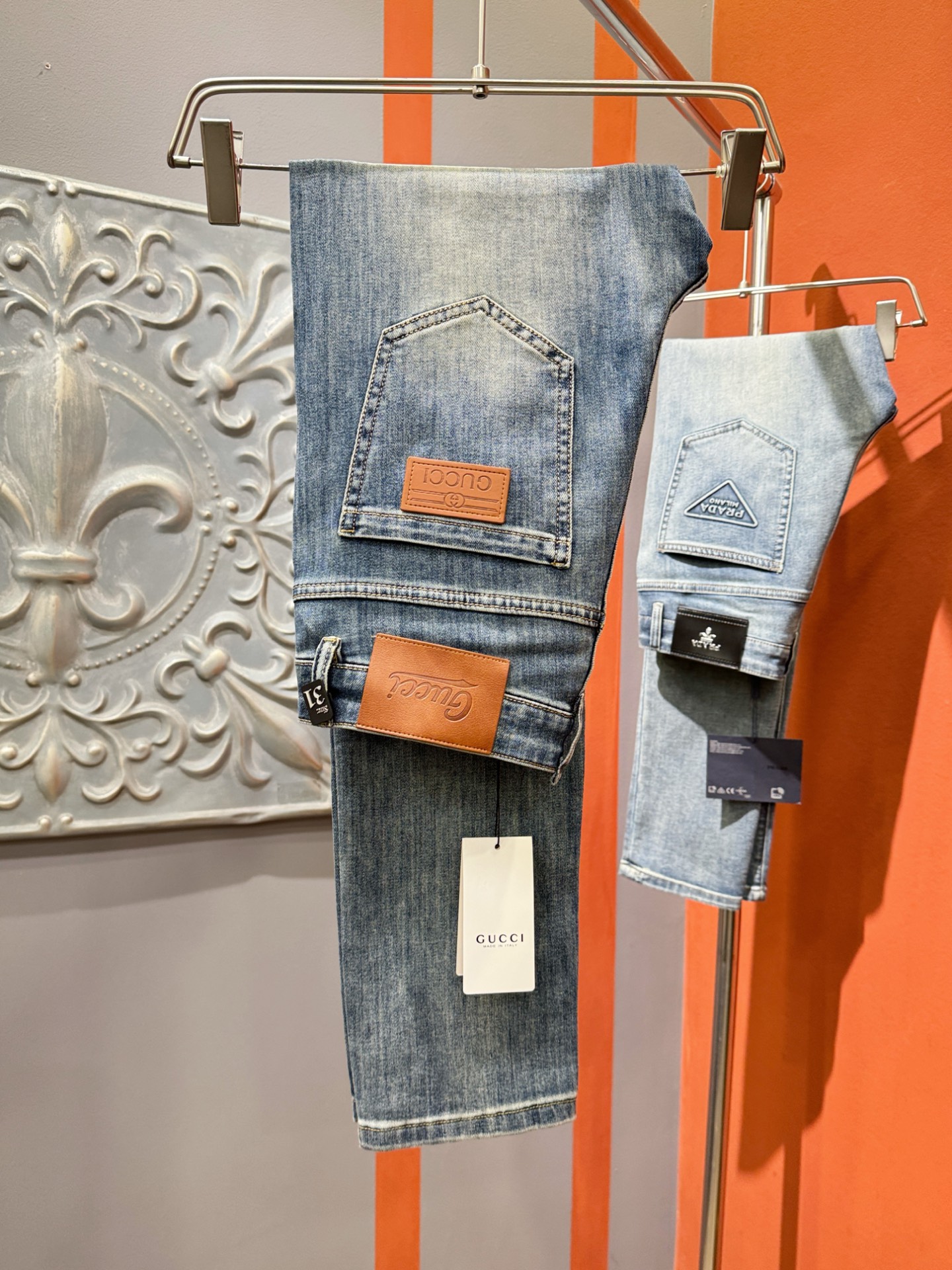  Gucci古奇 原单牛仔裤 2025新品，原版牛仔裤 原版重工打造，品牌经典LOGO设计，三标齐全！原