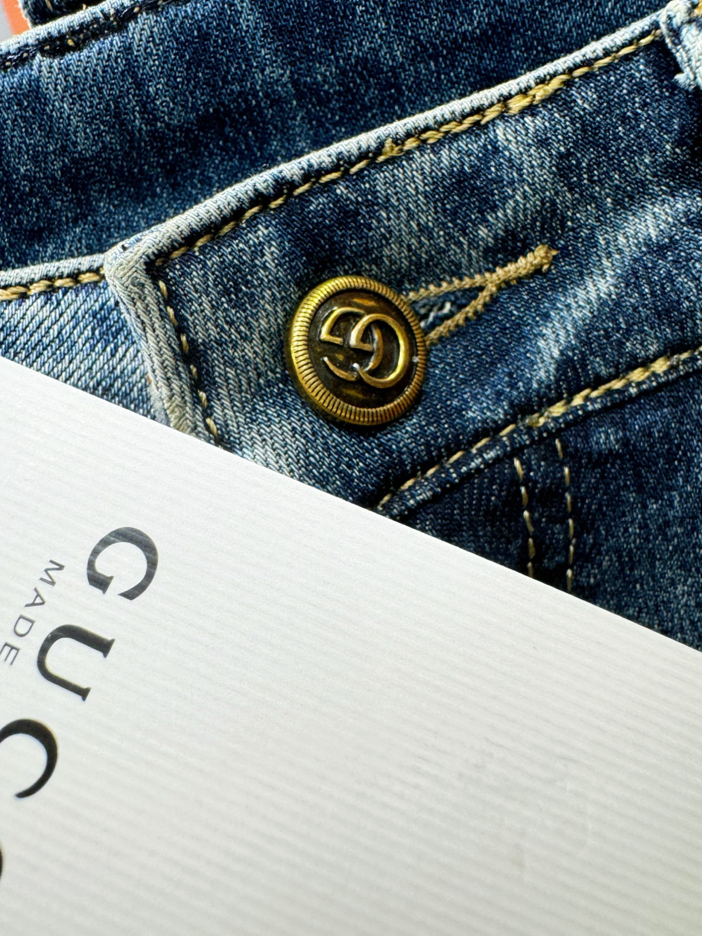  Gucci古奇 原单牛仔裤 2025新品，原版牛仔裤 原版重工打造，品牌经典LOGO设计，三标齐全！原