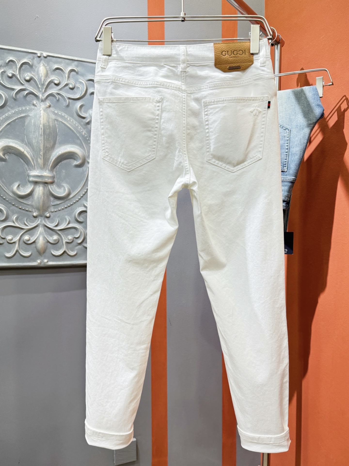 Gucci古奇 原单牛仔裤 2025新品，原版牛仔裤 原版重工打造，品牌经典LOGO设计，三标齐全！原